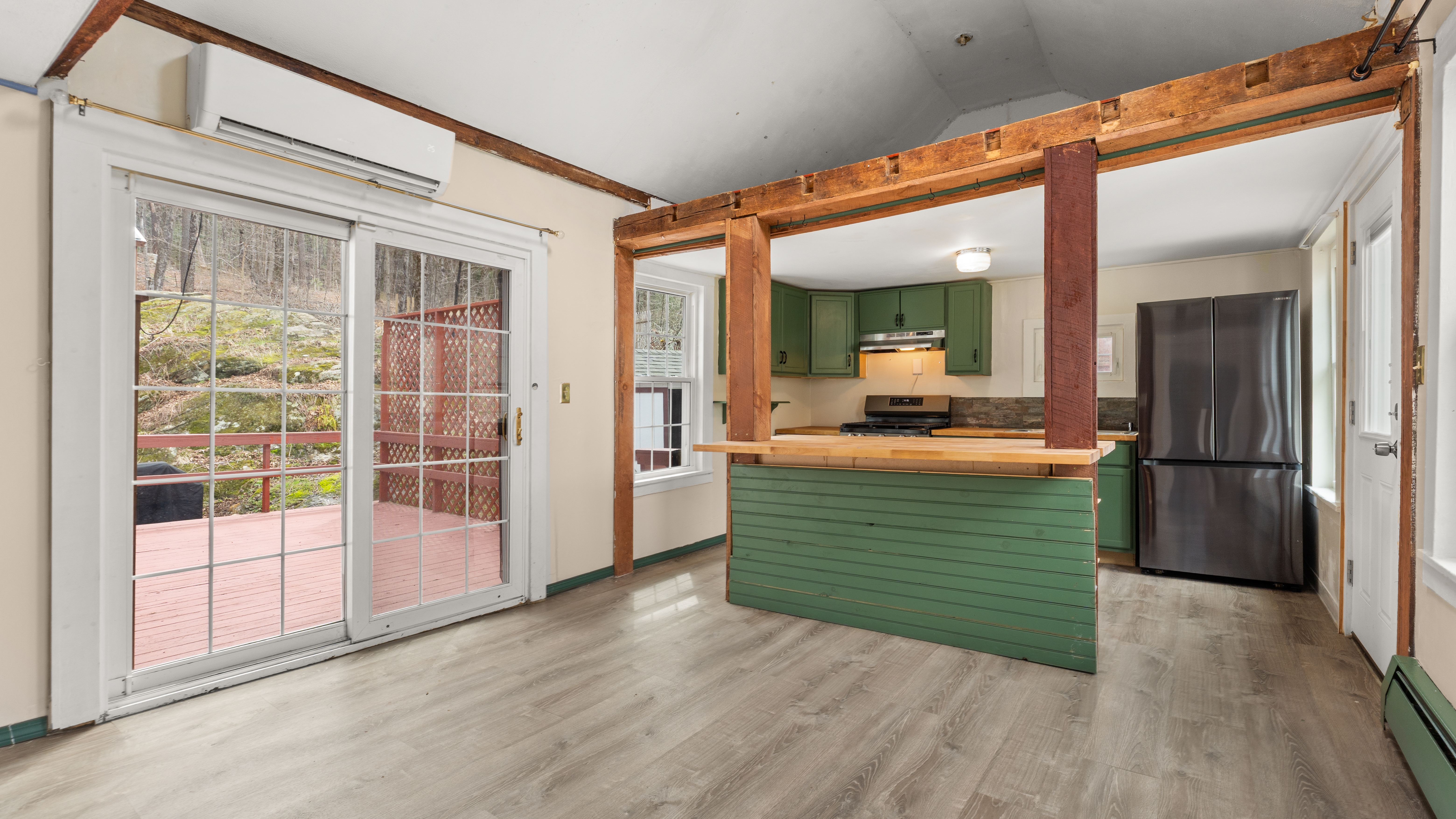  Historic Berkshire Homestead with Solar Barn, Trails, & Modern Efficiency - 物件實景