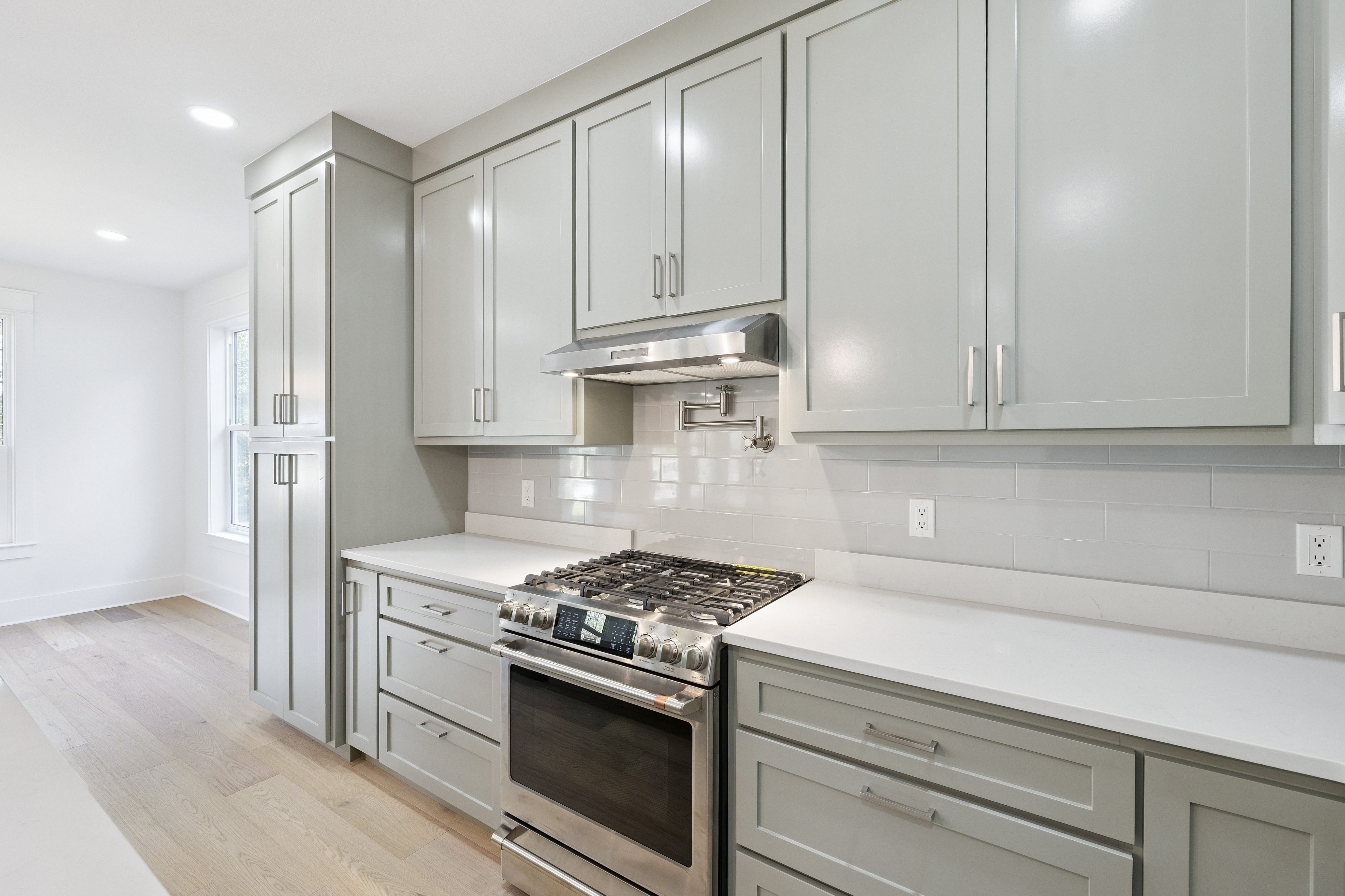  Waterfront Canal Home With Expanded Floor Plan And Bay Access - 物件實景