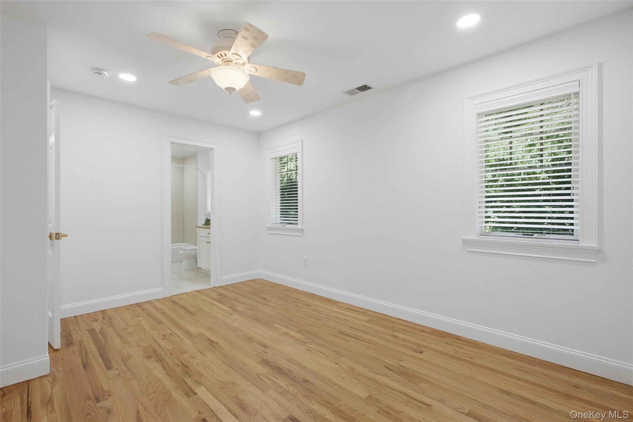  17 Nadworny Lane, Stony Brook, NY, 11790 - 物件實景