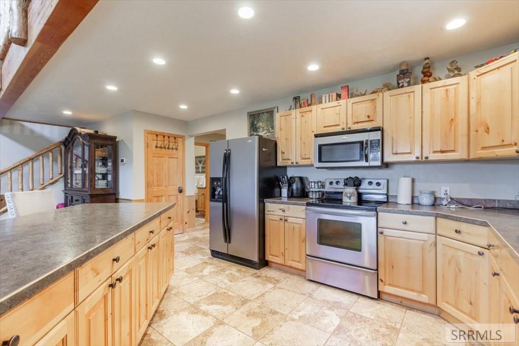 ISLAND PARK, Idaho, 83429, United States, 3 Bedrooms Bedrooms, ,2 BathroomsBathrooms,Residential,For Sale,2048792