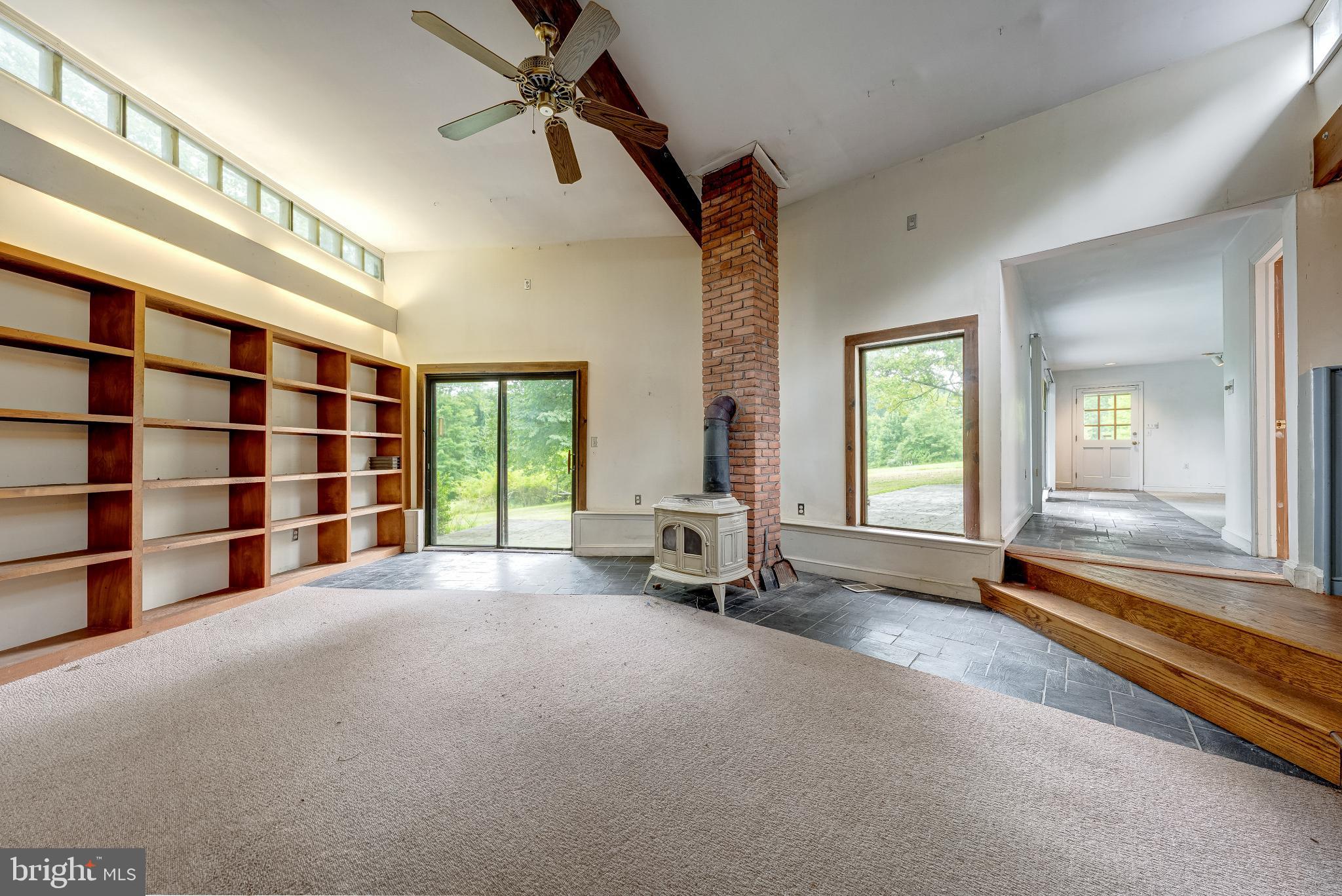 Smithsburg, Maryland, 21783, United States, 1 Bedroom Bedrooms, ,2 BathroomsBathrooms,Residential,For Sale,1929161