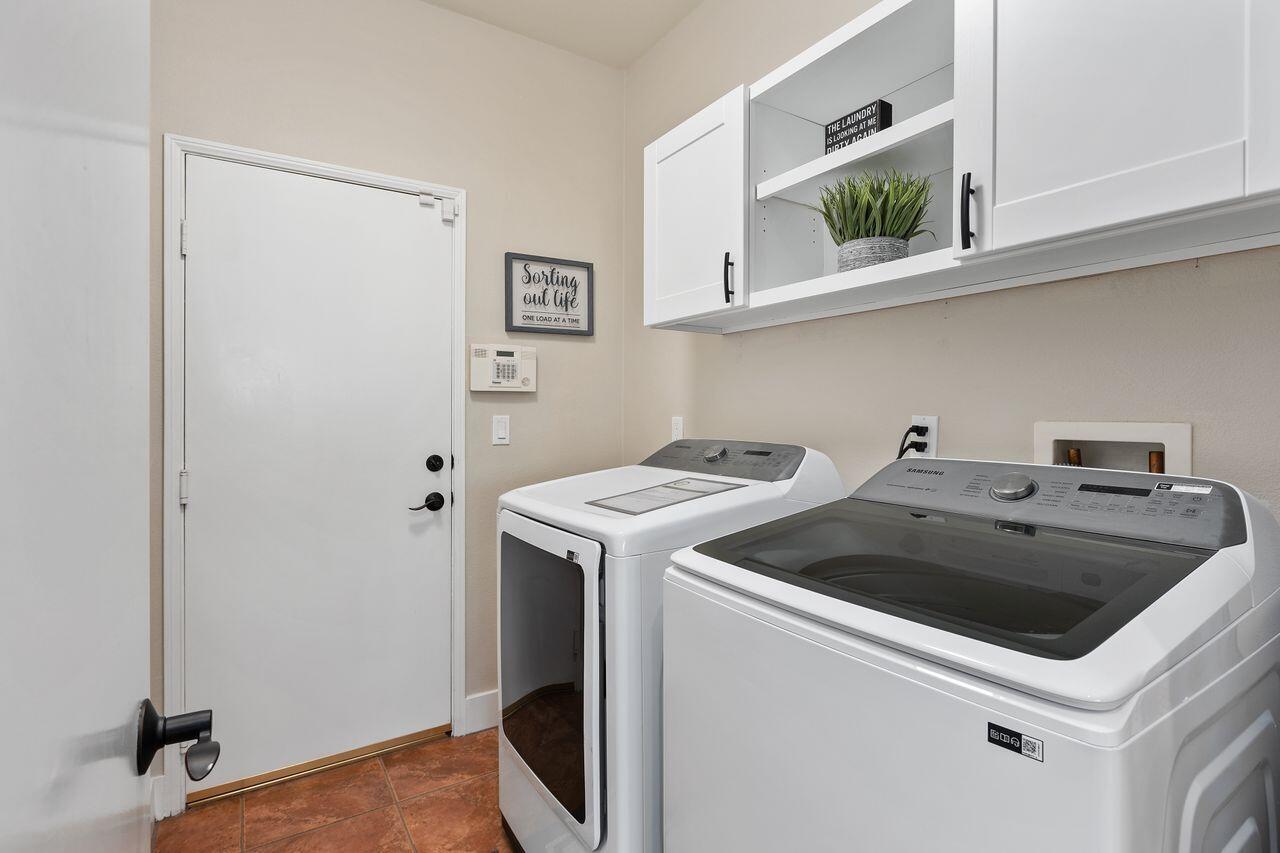 Indio, California, 92201, United States, 4 Bedrooms Bedrooms, ,3 BathroomsBathrooms,Residential,For Sale,1925856