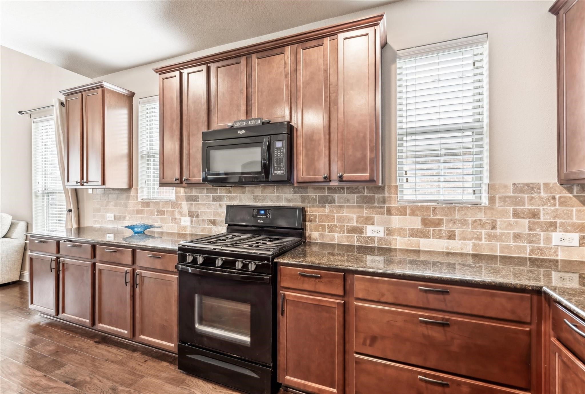 Little Elm, Texas, 75068, United States, 5 Bedrooms Bedrooms, ,4 BathroomsBathrooms,Residential,For Sale,1971271