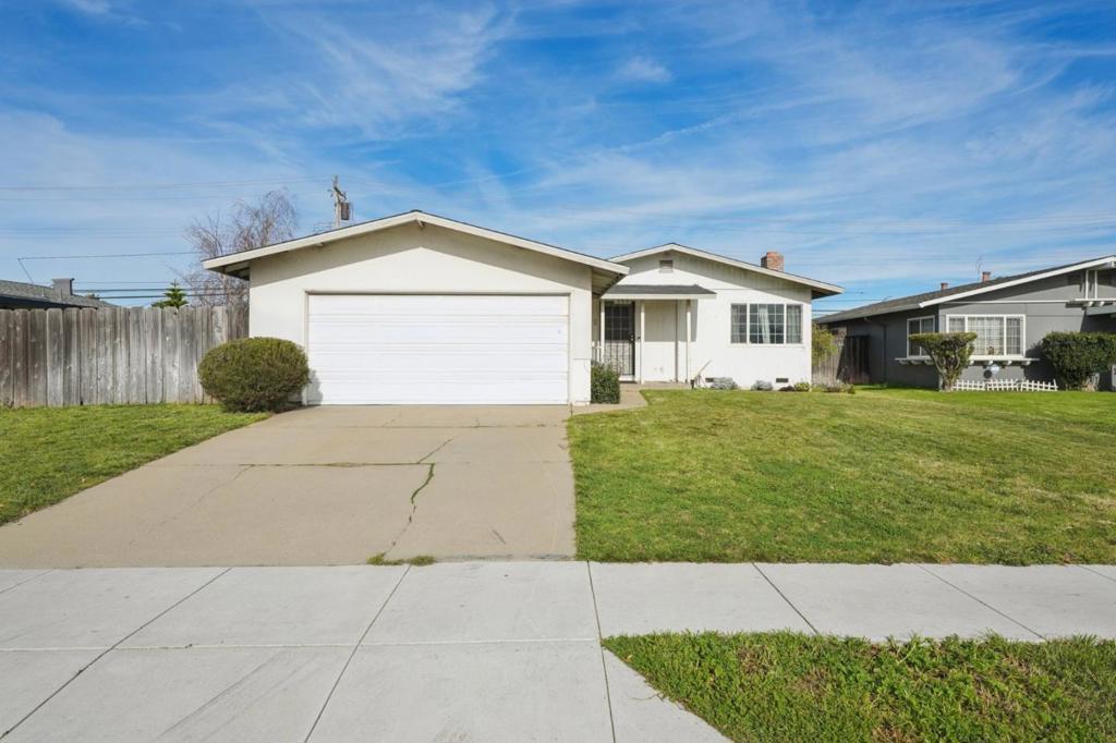 Salinas, California, 93906, United States, 3 Bedrooms Bedrooms, ,2 BathroomsBathrooms,Residential,For Sale,2012304