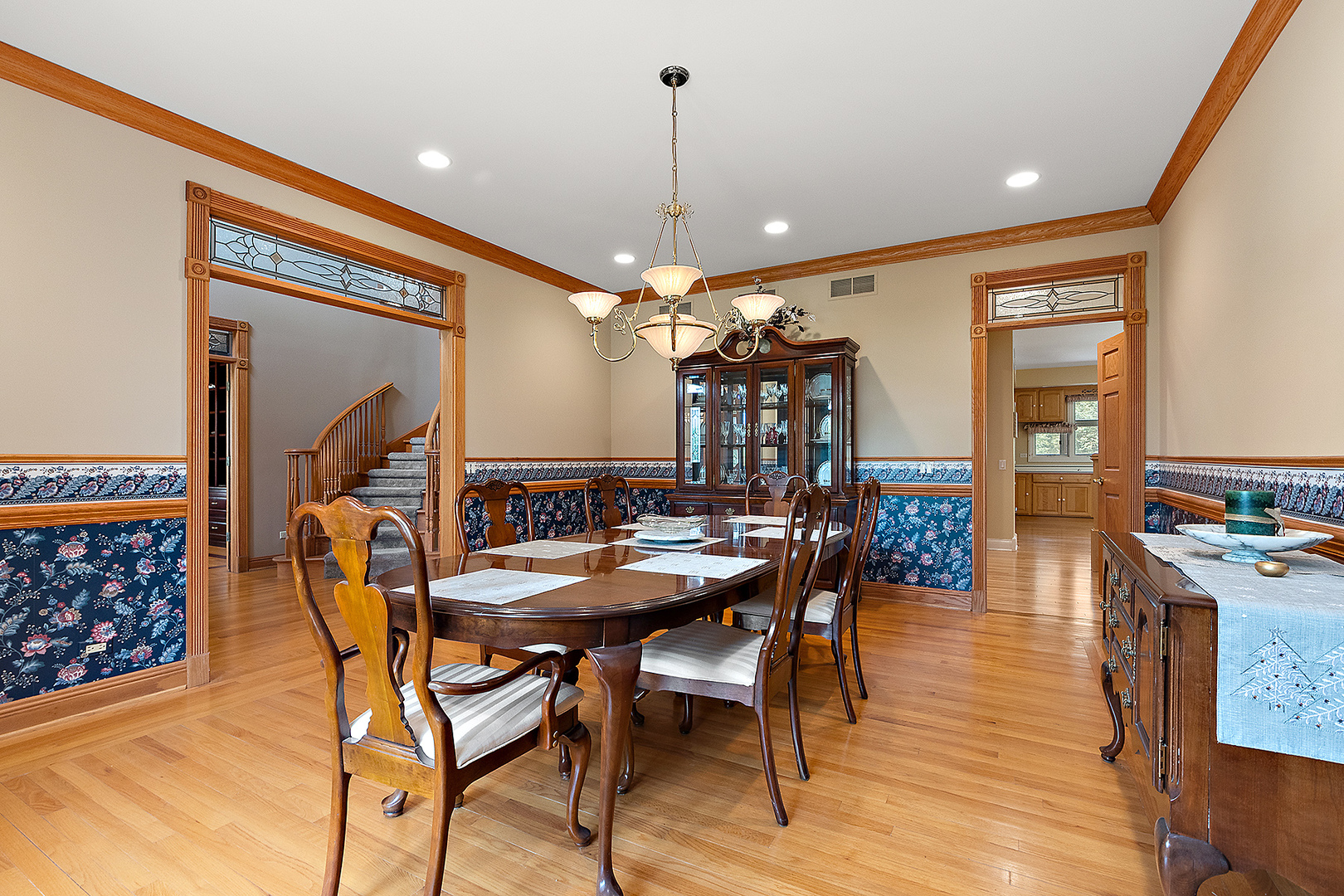 Orland Park, Illinois, 60467, United States, 5 Bedrooms Bedrooms, ,6 BathroomsBathrooms,Residential,For Sale,1914304
