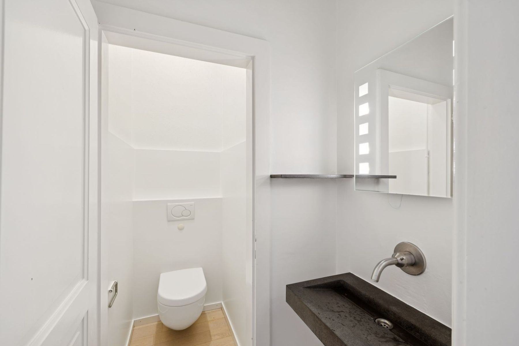  5.5 rooms in a charming small condominium 15 minutes from Lausanne - 物件實景
