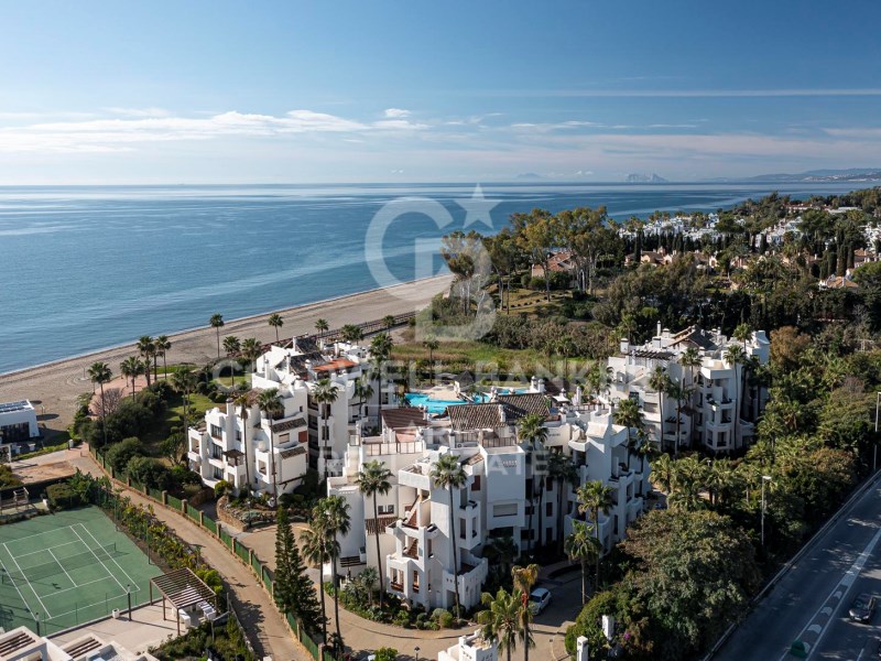 Estepona, Andalusia, ES, 3 Bedrooms Bedrooms, ,Residential,For Sale,1940839