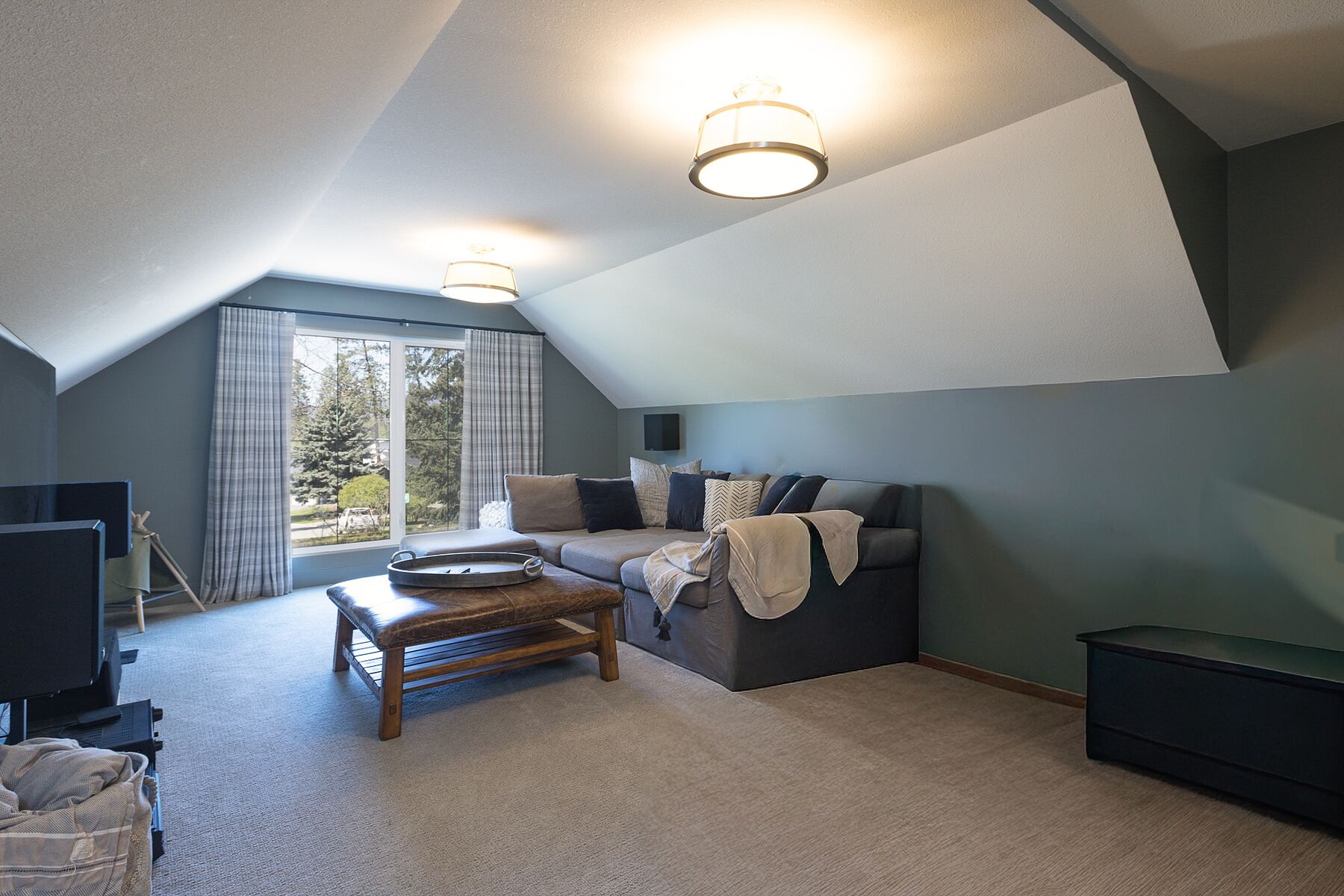  Stunning Home in East Kelowna - 物件實景