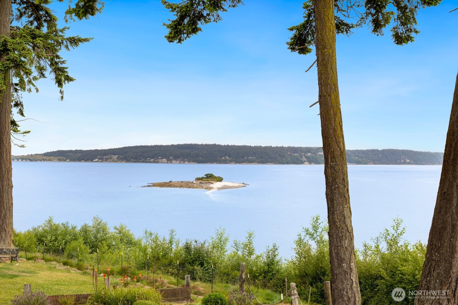 Langley, Washington, 98260, United States, 2 Bedrooms Bedrooms, ,1 BathroomBathrooms,Residential,For Sale,1848332