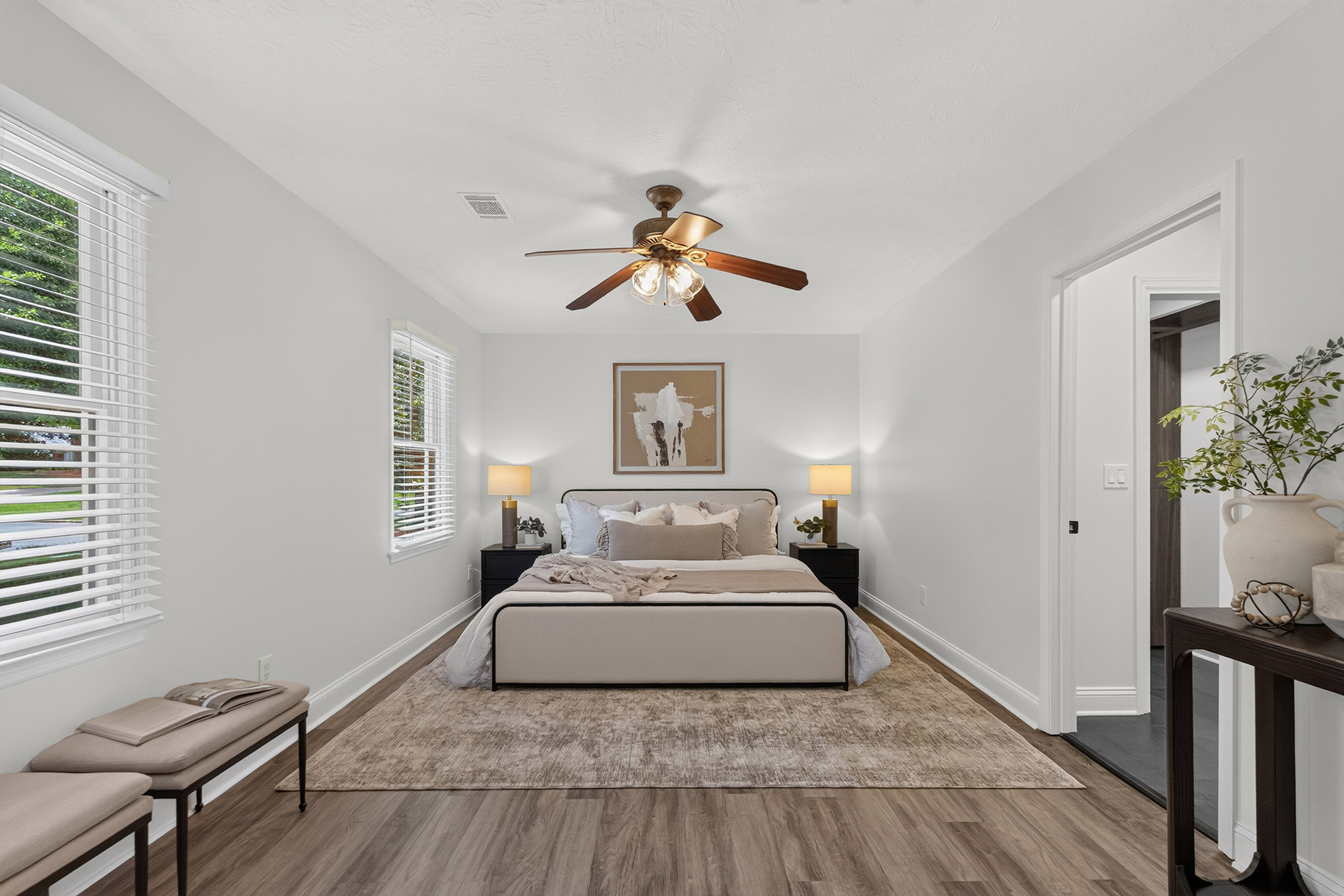  Exceptional Value in Mannings Ridge with Major Updates Throughout - 物件實景