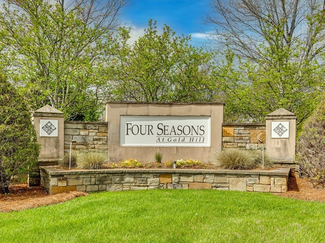 Fort Mill, South Carolina, 29708, United States, 3 Bedrooms Bedrooms, ,2 BathroomsBathrooms,Residential,For Sale,1851228