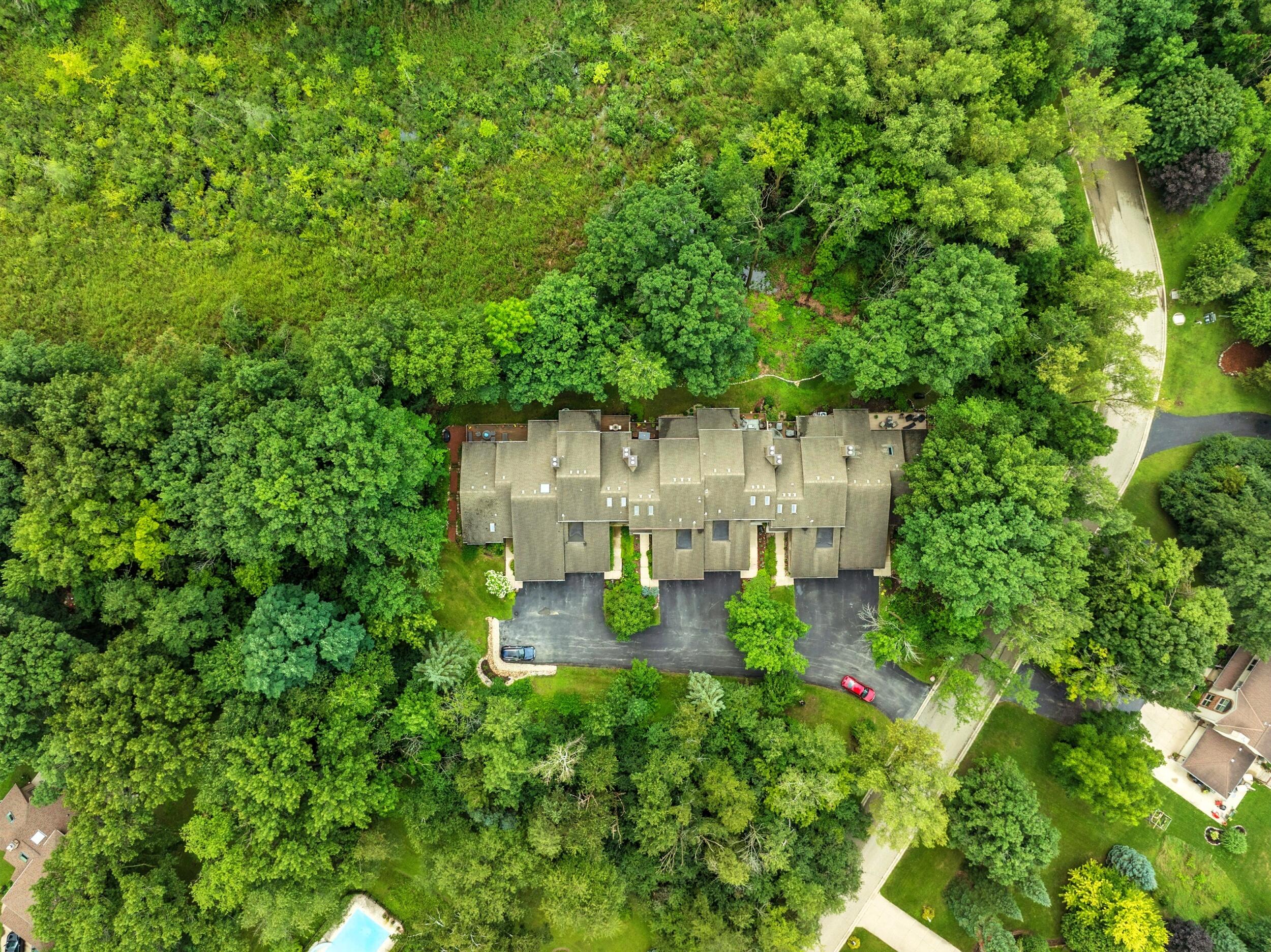 Delafield, Wisconsin, 53029, United States, 2 Bedrooms Bedrooms, ,4 BathroomsBathrooms,Residential,For Sale,1917122