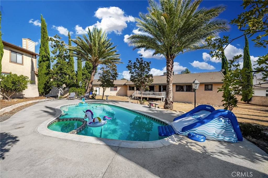 Upland, California, 91784, United States, 3 Bedrooms Bedrooms, ,2 BathroomsBathrooms,Residential,For Sale,1978037