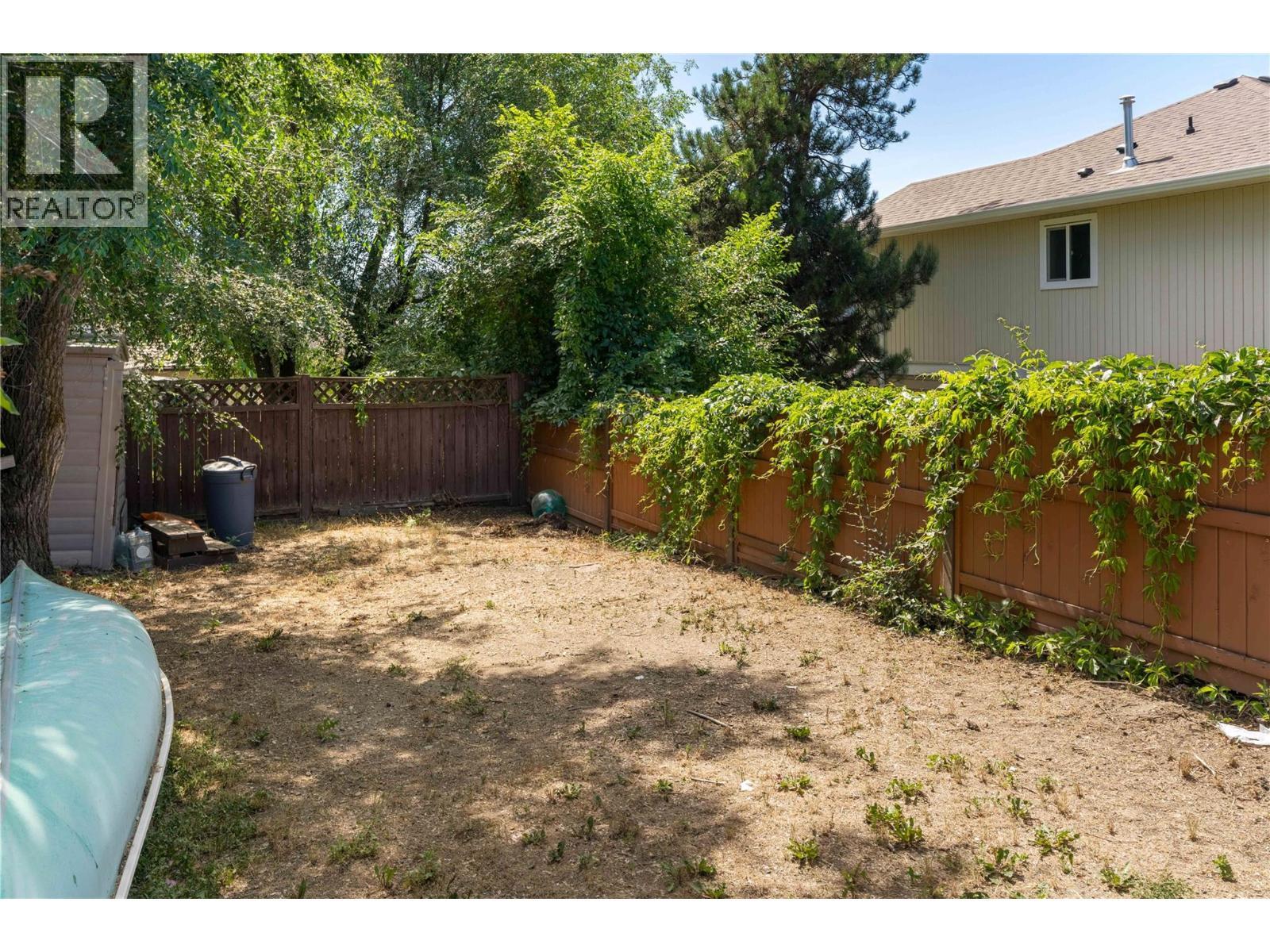 KELOWNA, British Columbia, V1V 1S9, CA, 4 Bedrooms Bedrooms, ,3 BathroomsBathrooms,Residential,For Sale,1895438