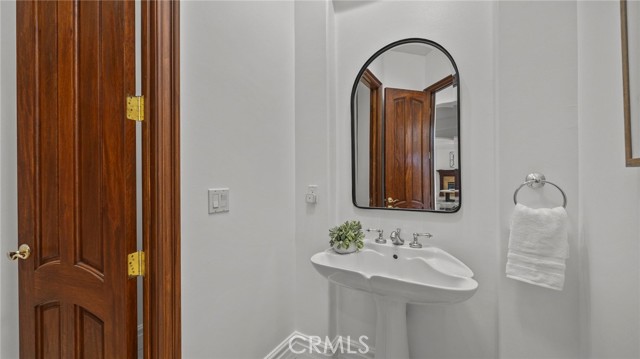 Silverado, California, 92676, United States, 6 Bedrooms Bedrooms, ,7 BathroomsBathrooms,Residential,For Sale,2034408