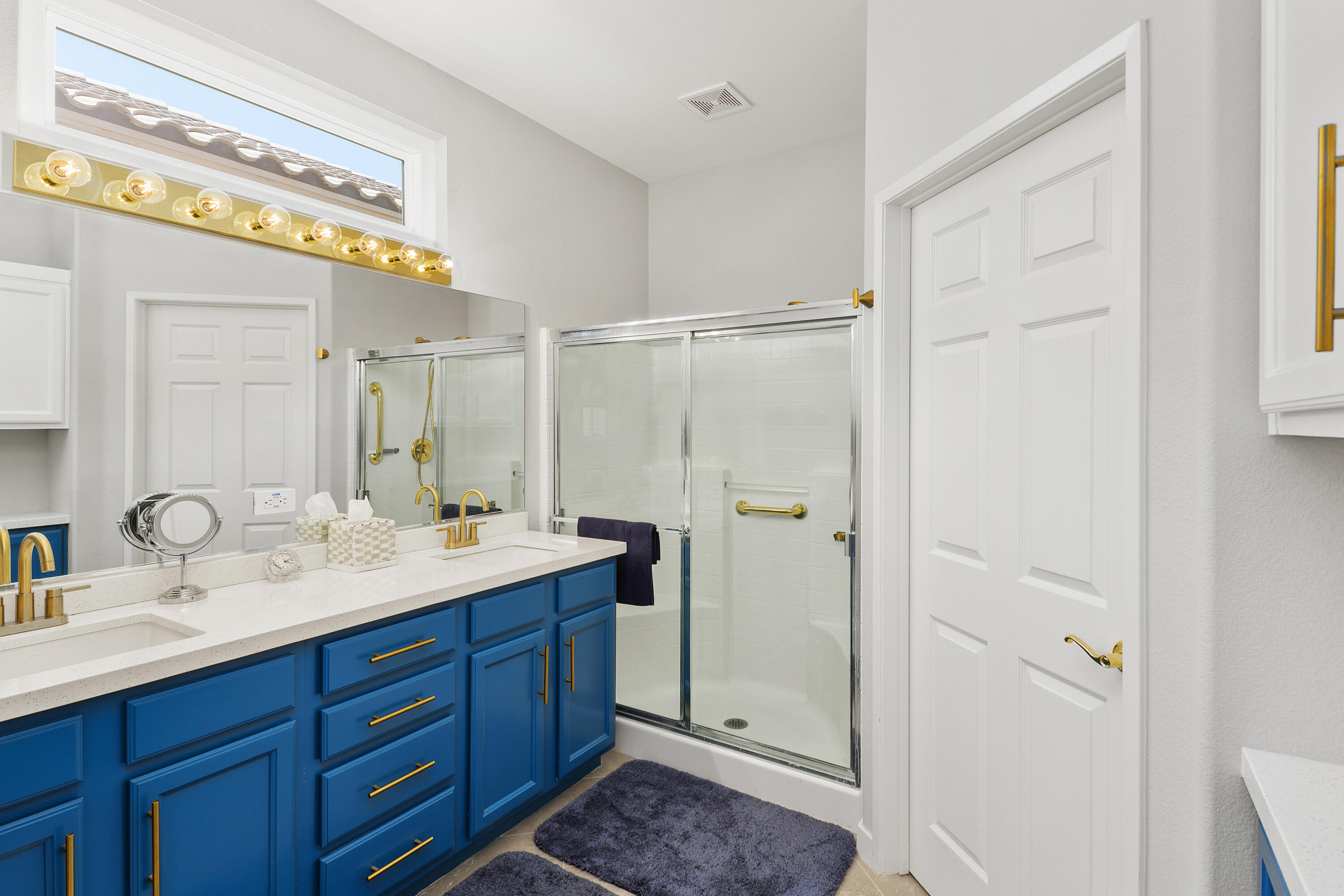 Palm Desert, California, 92211, United States, 2 Bedrooms Bedrooms, ,2 BathroomsBathrooms,Residential,For Sale,1955096