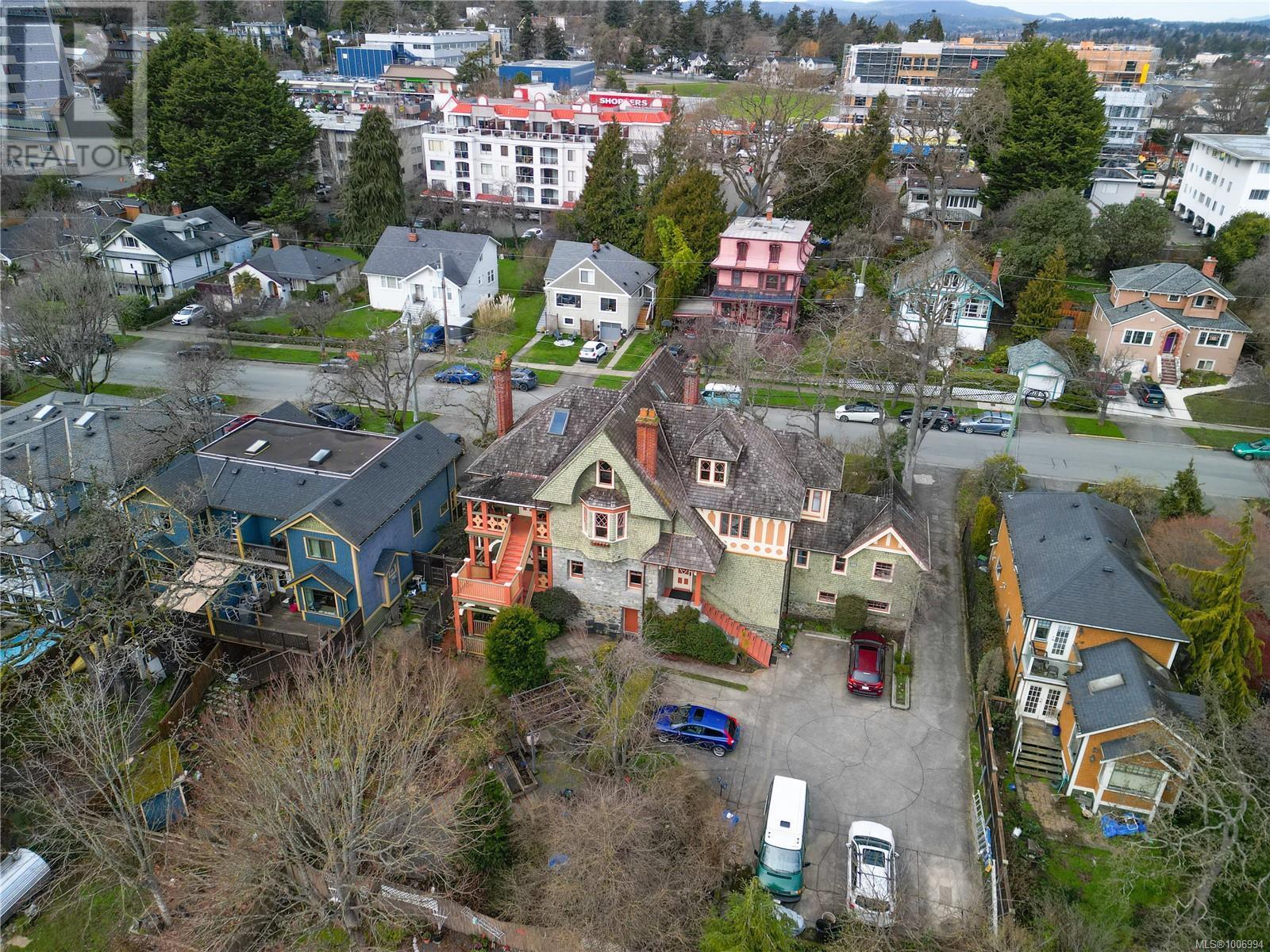 ESQUIMALT, British Columbia, V9A 5A9, CA, 2 Bedrooms Bedrooms, ,1 BathroomBathrooms,Residential,For Sale,1948185