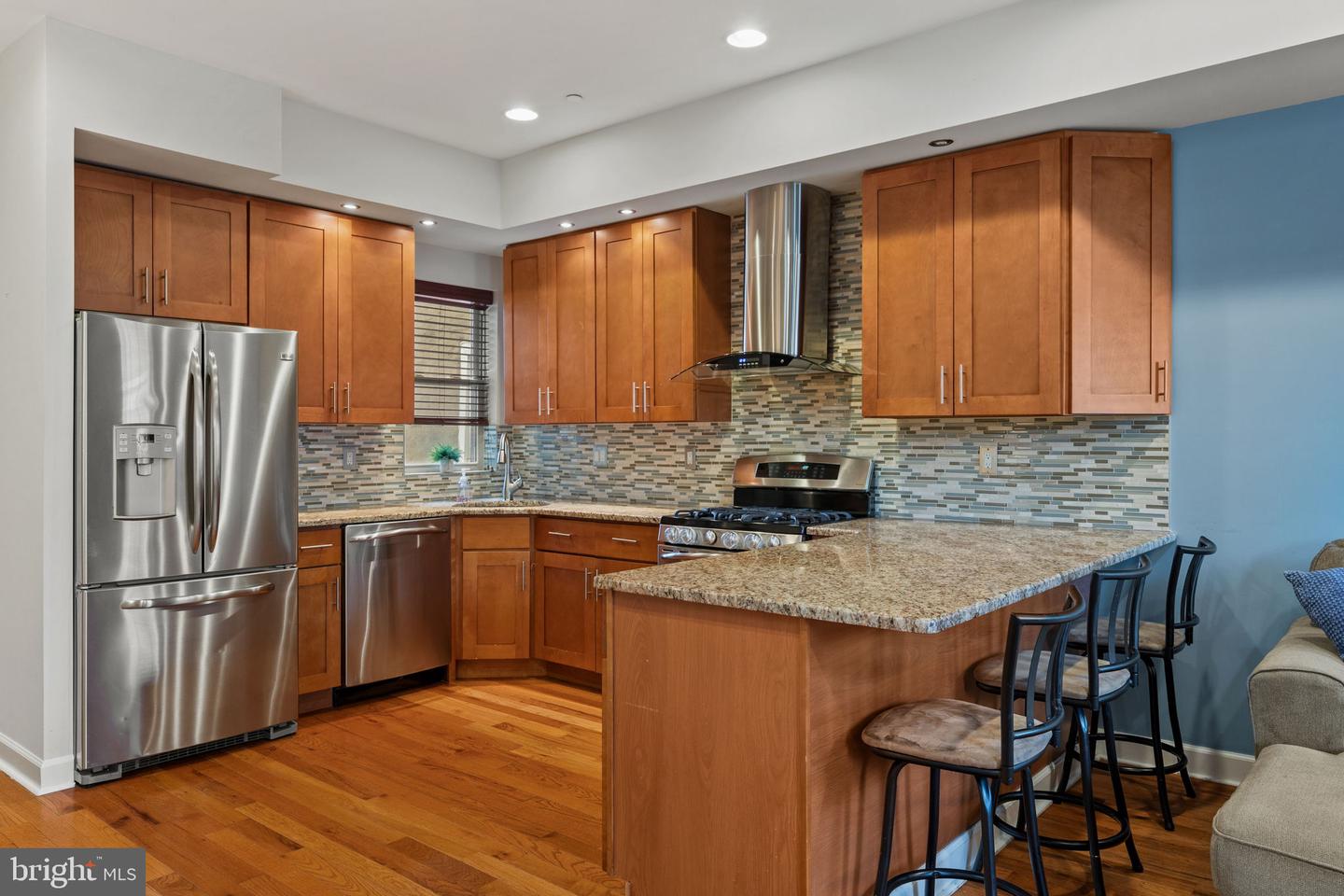 Philadelphia, Pennsylvania, 19146, United States, 3 Bedrooms Bedrooms, ,2 BathroomsBathrooms,Residential,For Sale,1949771