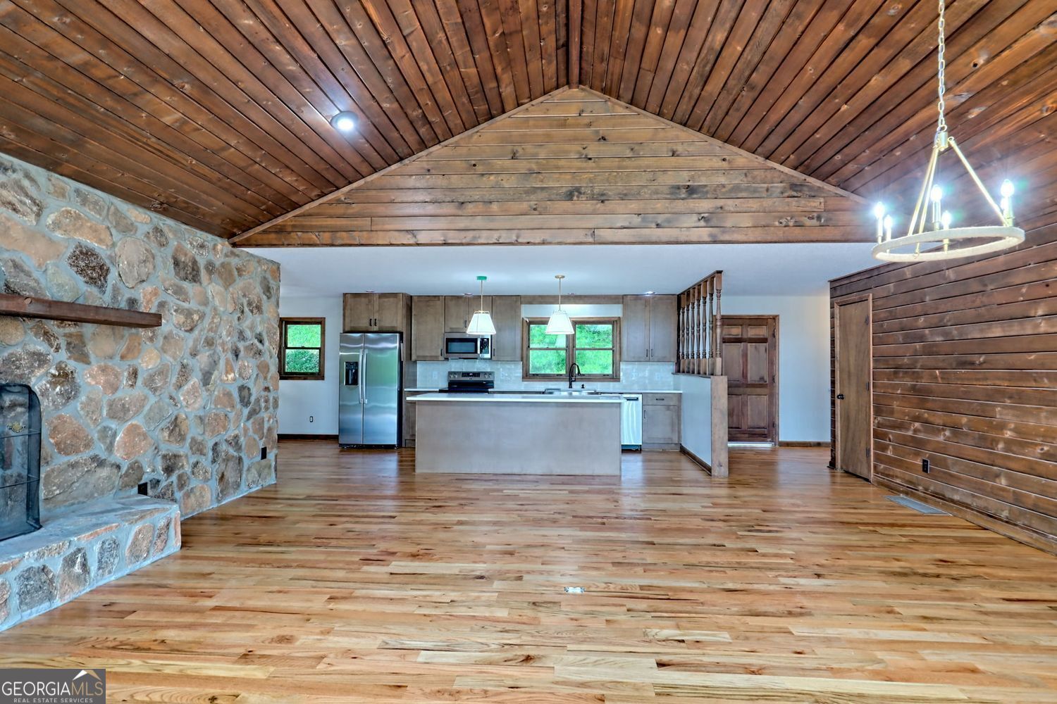 Dillard, Georgia, 30537, United States, 3 Bedrooms Bedrooms, ,2 BathroomsBathrooms,Residential,For Sale,1913990