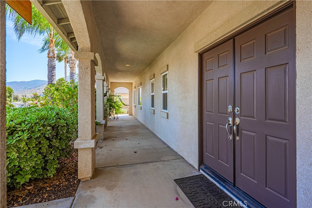 LAKE ELSINORE, California, 92530, United States, 5 Bedrooms Bedrooms, ,3 BathroomsBathrooms,Residential,For Sale,1828180