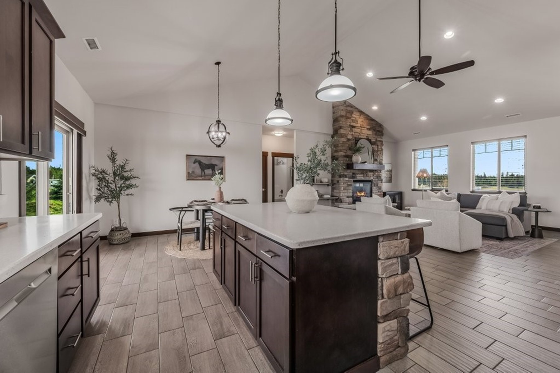  Charming Home with Mountain Views - 物件實景