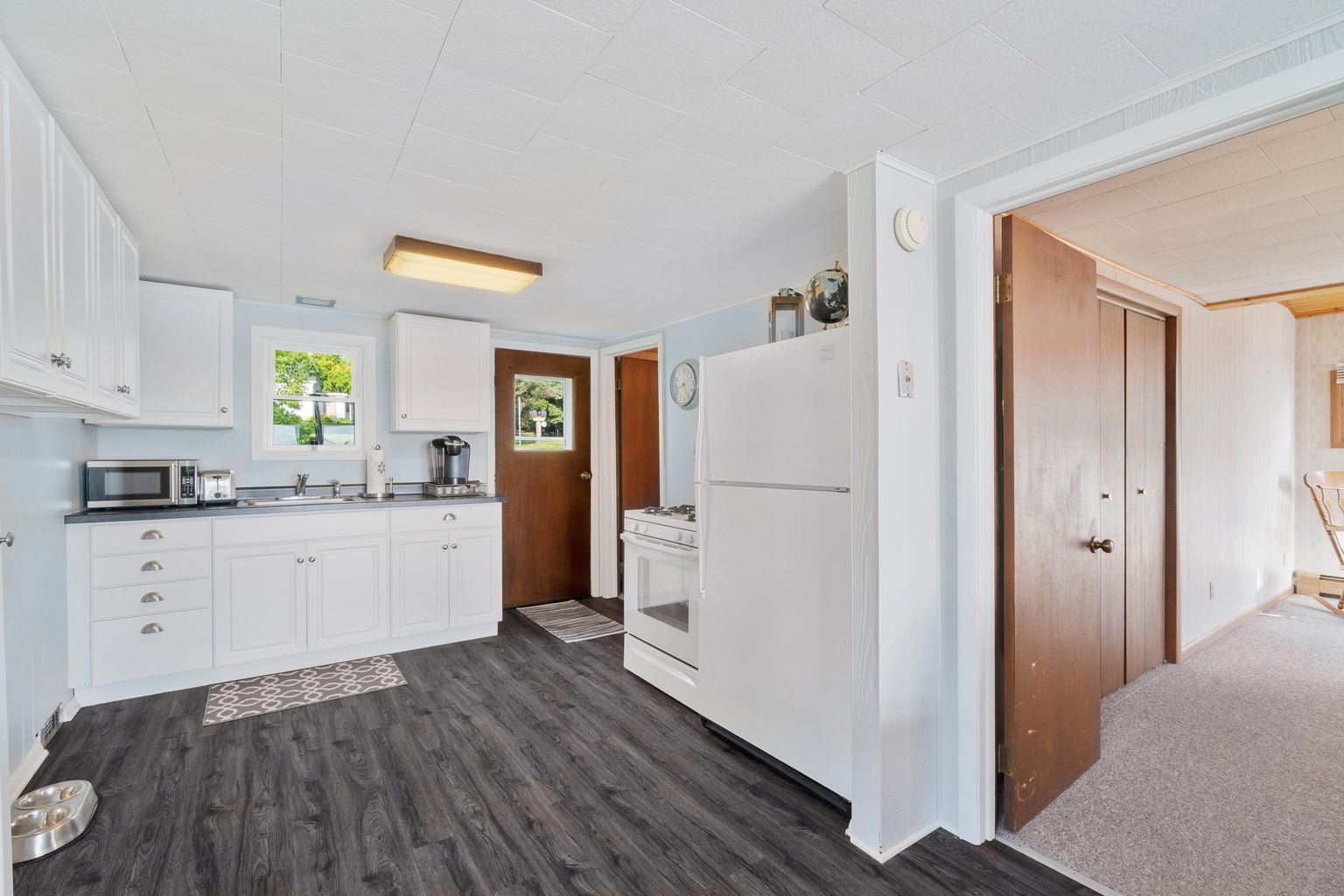 Sturgeon Bay, Wisconsin, 54235, United States, 5 Bedrooms Bedrooms, ,3 BathroomsBathrooms,Residential,For Sale,1923516
