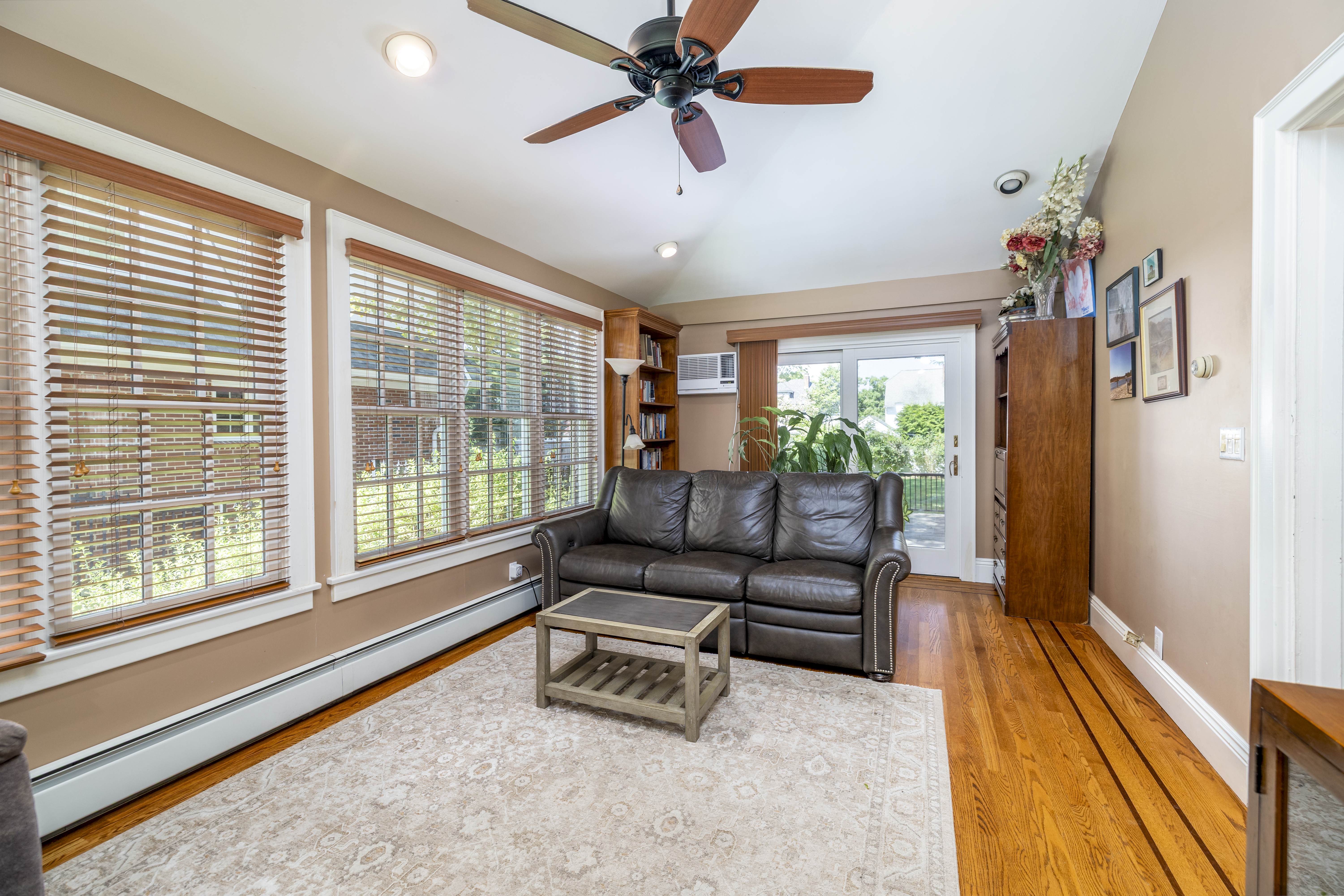  72 Broadway, Rockville Centre, NY, 11570 - 物件實景