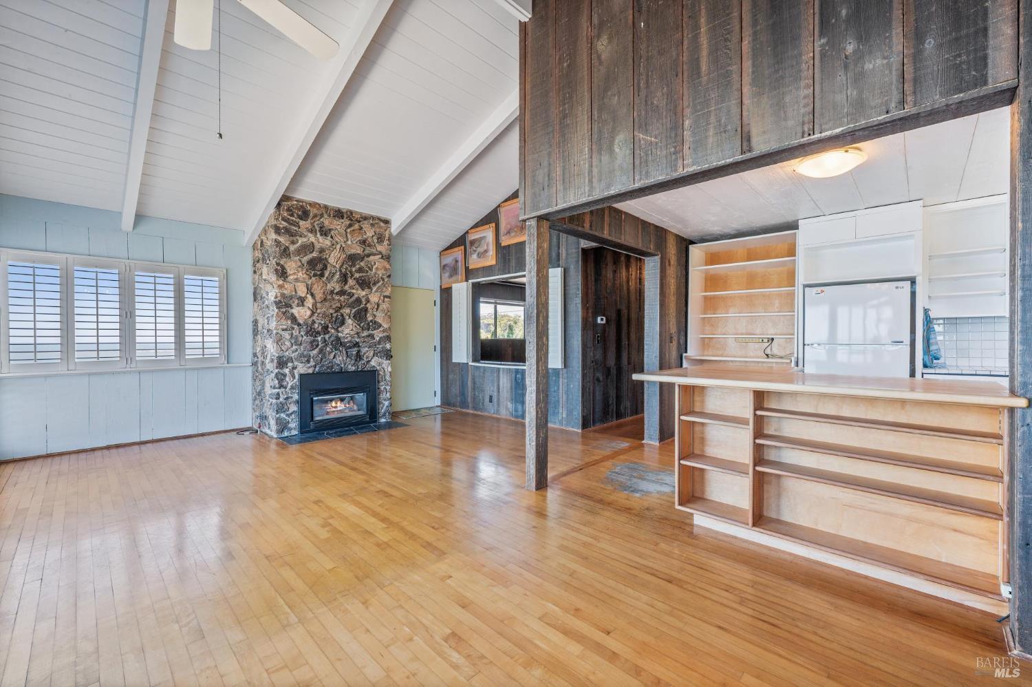 Bolinas, California, 94924, United States, 3 Bedrooms Bedrooms, ,2 BathroomsBathrooms,Residential,For Sale,2003104