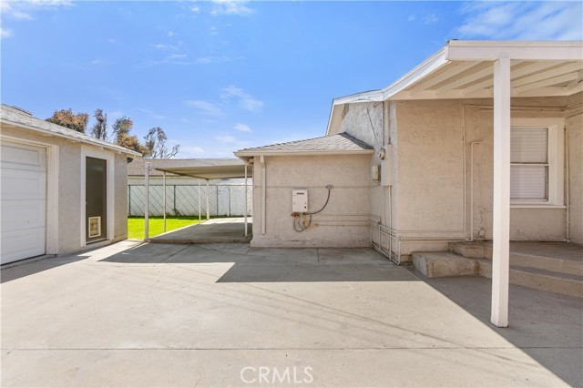 Azusa, California, 91702, United States, 2 Bedrooms Bedrooms, ,1 BathroomBathrooms,Residential,For Sale,1978077