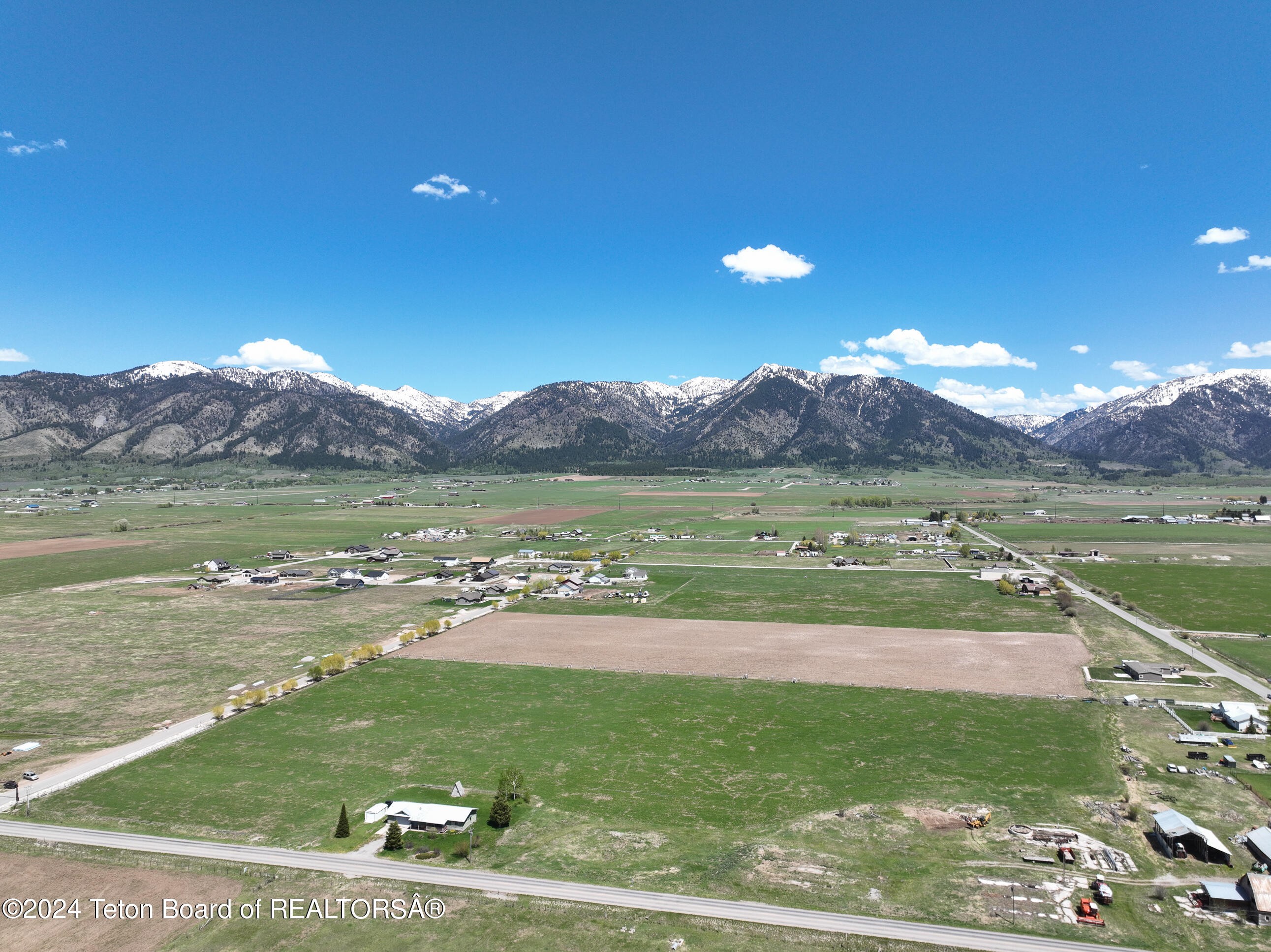 Thayne, Wyoming, 83127, United States, ,Residential,For Sale,1921409