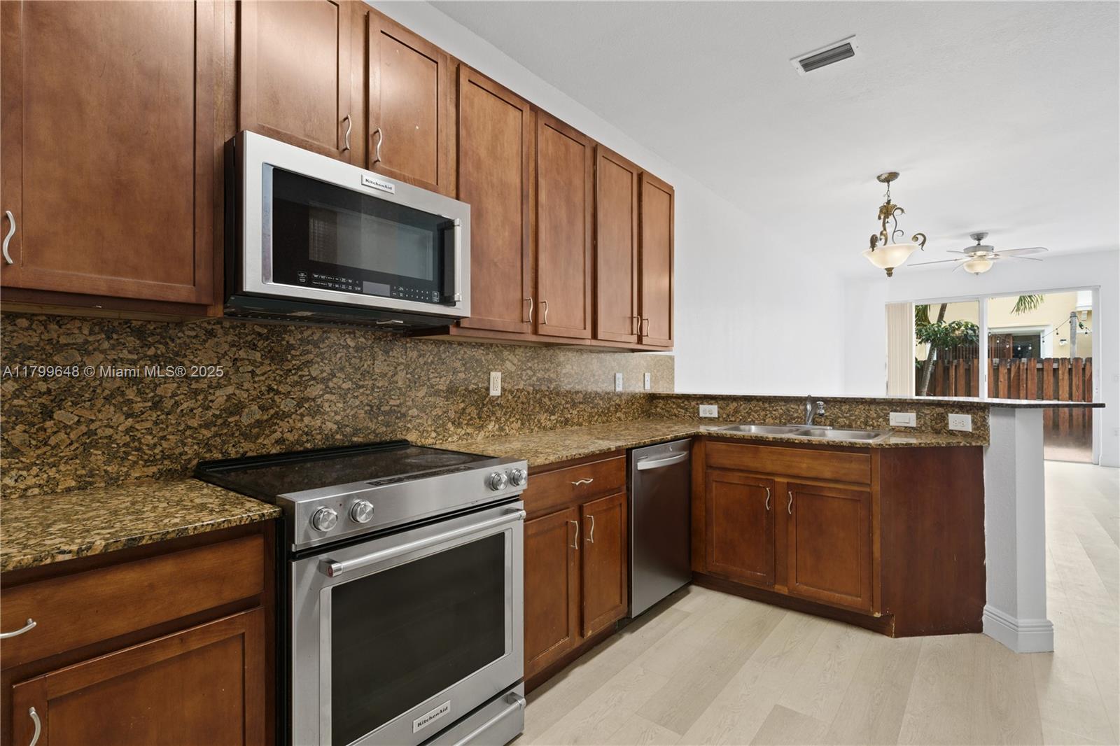 Miramar, Florida, 33025, United States, 4 Bedrooms Bedrooms, ,3 BathroomsBathrooms,Residential,For Sale,1805812