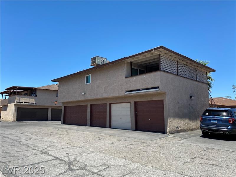 Las Vegas, Nevada, 89121, United States, 9 Bedrooms Bedrooms, ,5 BathroomsBathrooms,Residential,For Sale,1861390