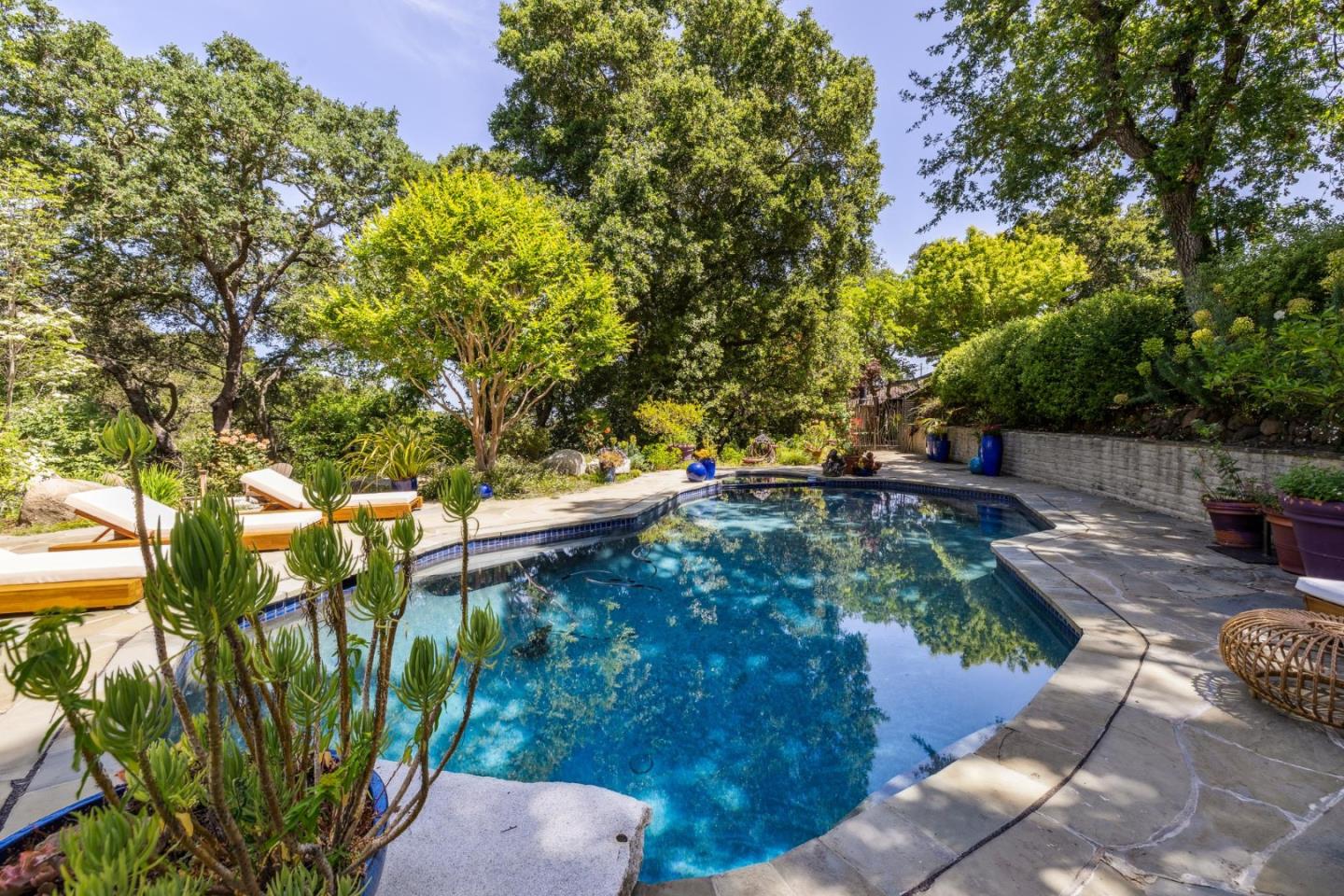 Portola Valley, California, 94028, United States, 6 Bedrooms Bedrooms, ,6 BathroomsBathrooms,Residential,For Sale,1917996
