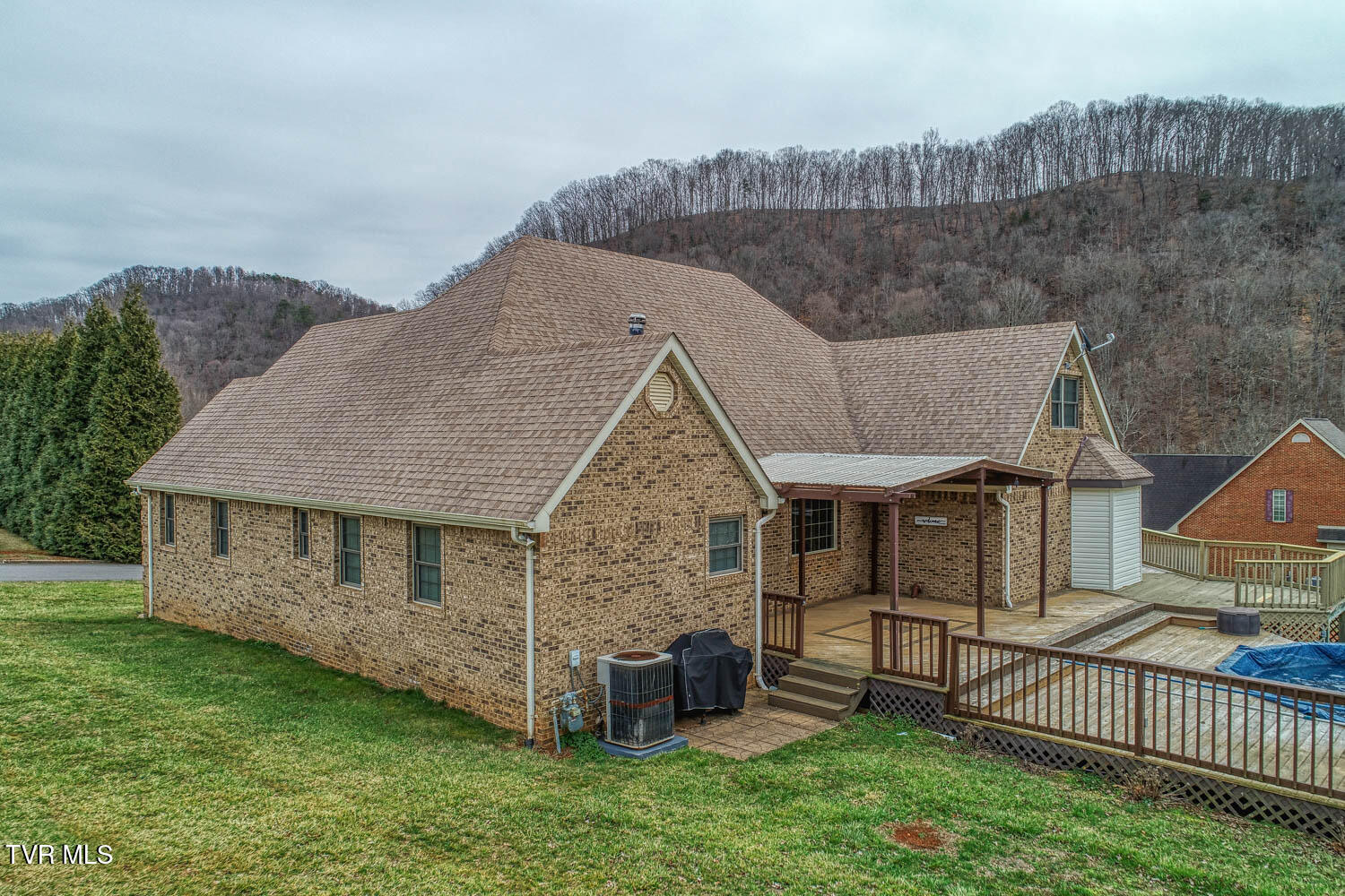 Rogersville, Tennessee, 37857, United States, 4 Bedrooms Bedrooms, ,4 BathroomsBathrooms,Residential,For Sale,1977931