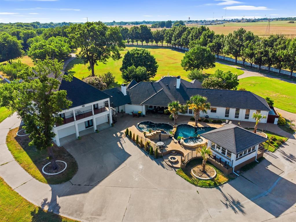 Italy, Texas, 76651, United States, 8 Bedrooms Bedrooms, ,6 BathroomsBathrooms,Residential,For Sale,1975477