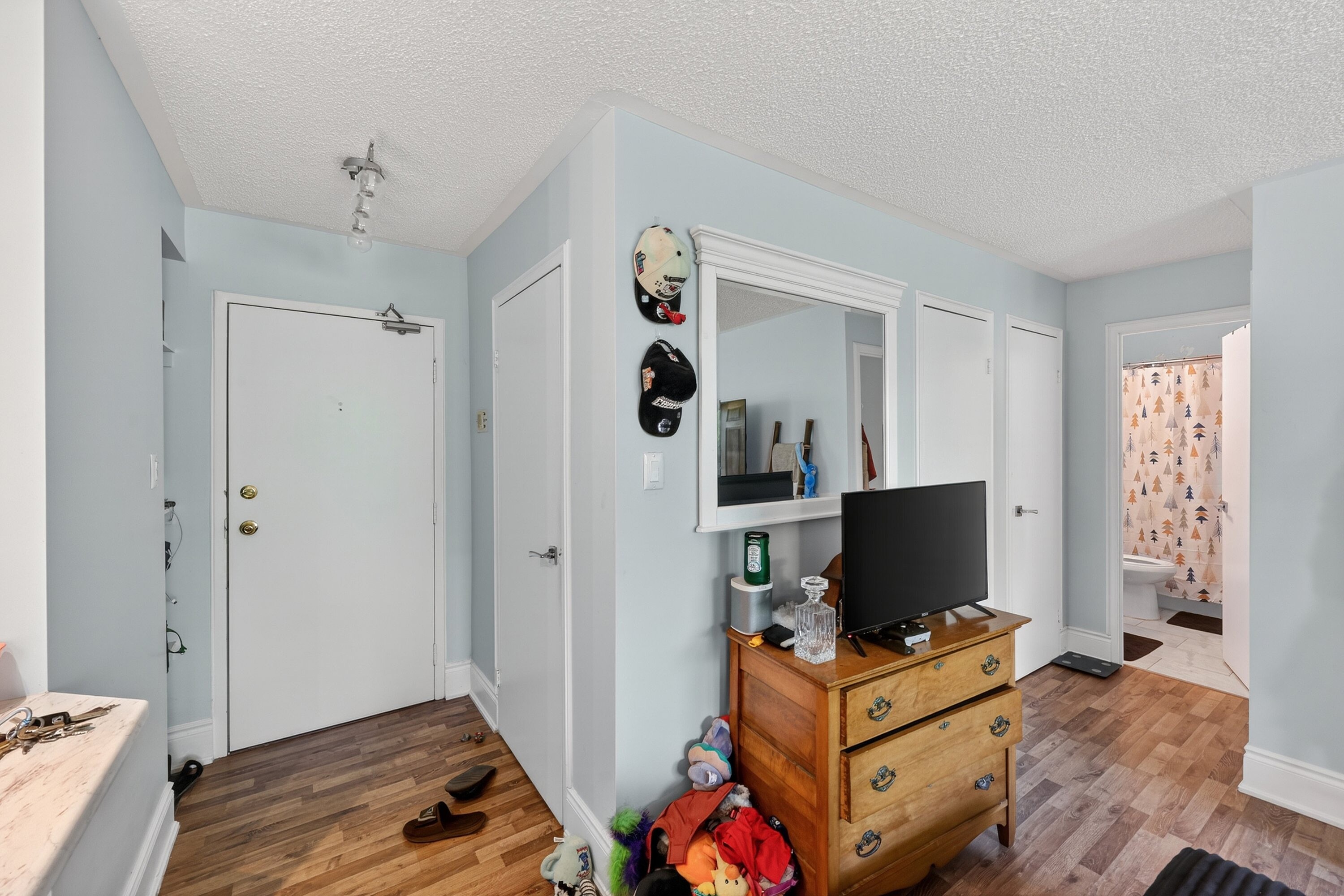  Bright Ground Floor Condo - 物件實景