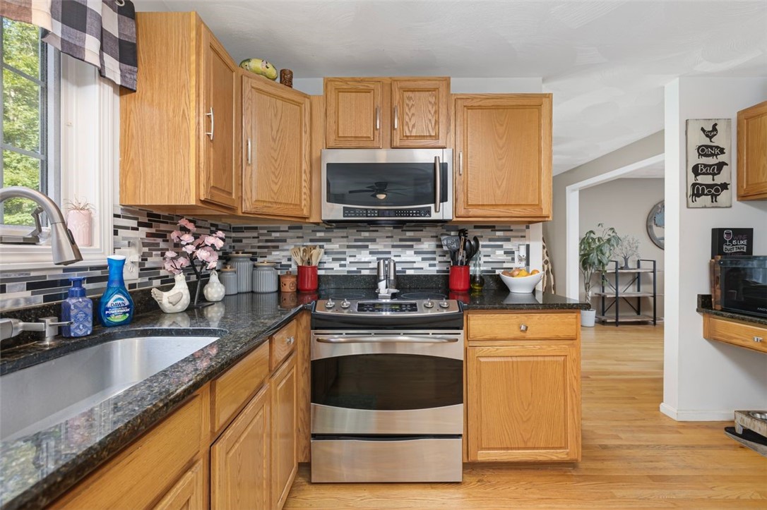 Coventry, Rhode Island, 02816, United States, 3 Bedrooms Bedrooms, ,3 BathroomsBathrooms,Residential,For Sale,1938841