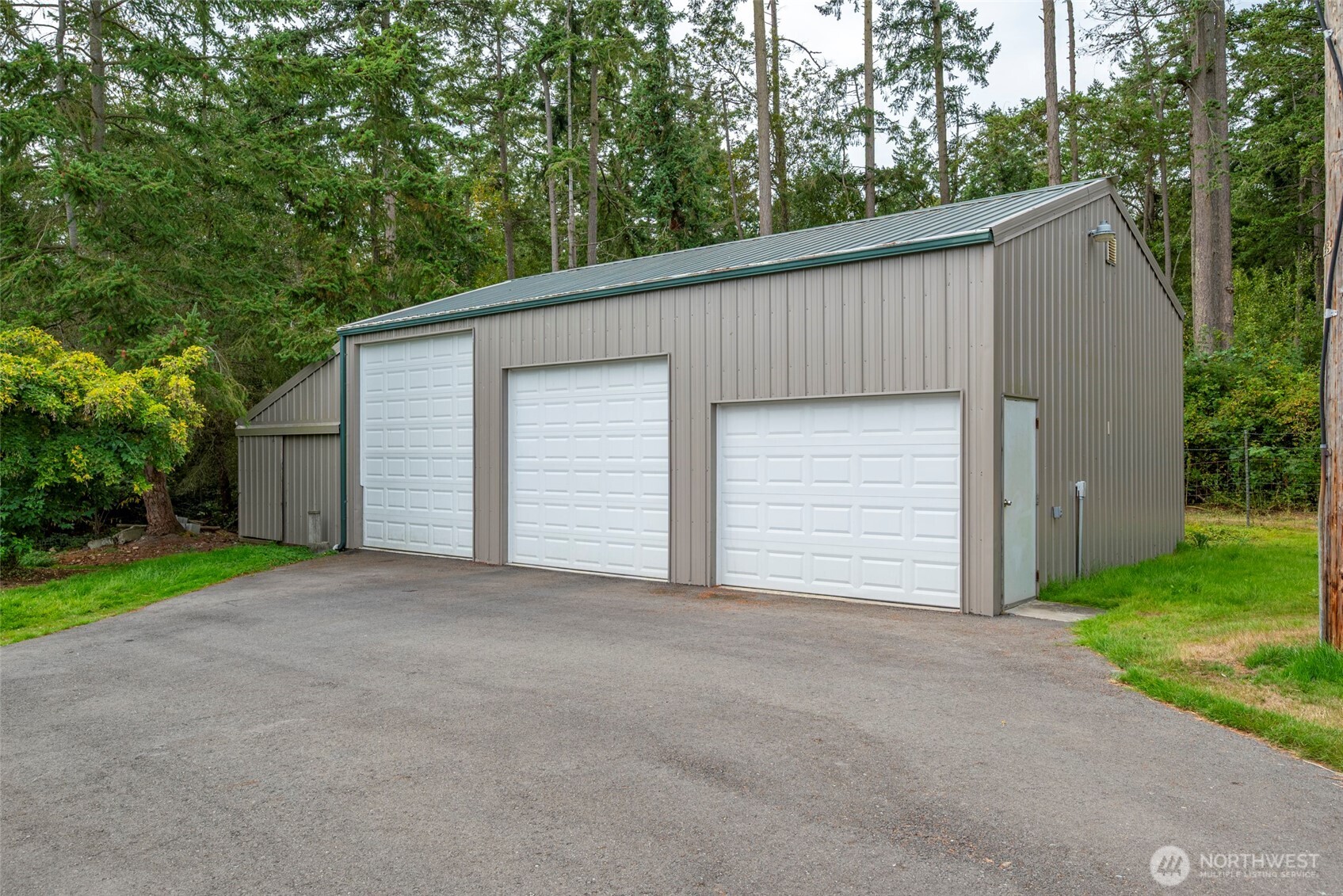 Oak Harbor, Washington, 98277, United States, 4 Bedrooms Bedrooms, ,1 BathroomBathrooms,Residential,For Sale,1926179