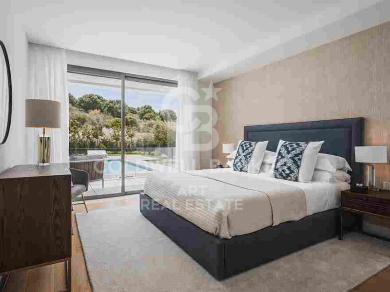 Estepona, Andalusia, ES, 5 Bedrooms Bedrooms, ,5 BathroomsBathrooms,Residential,For Sale,1796755