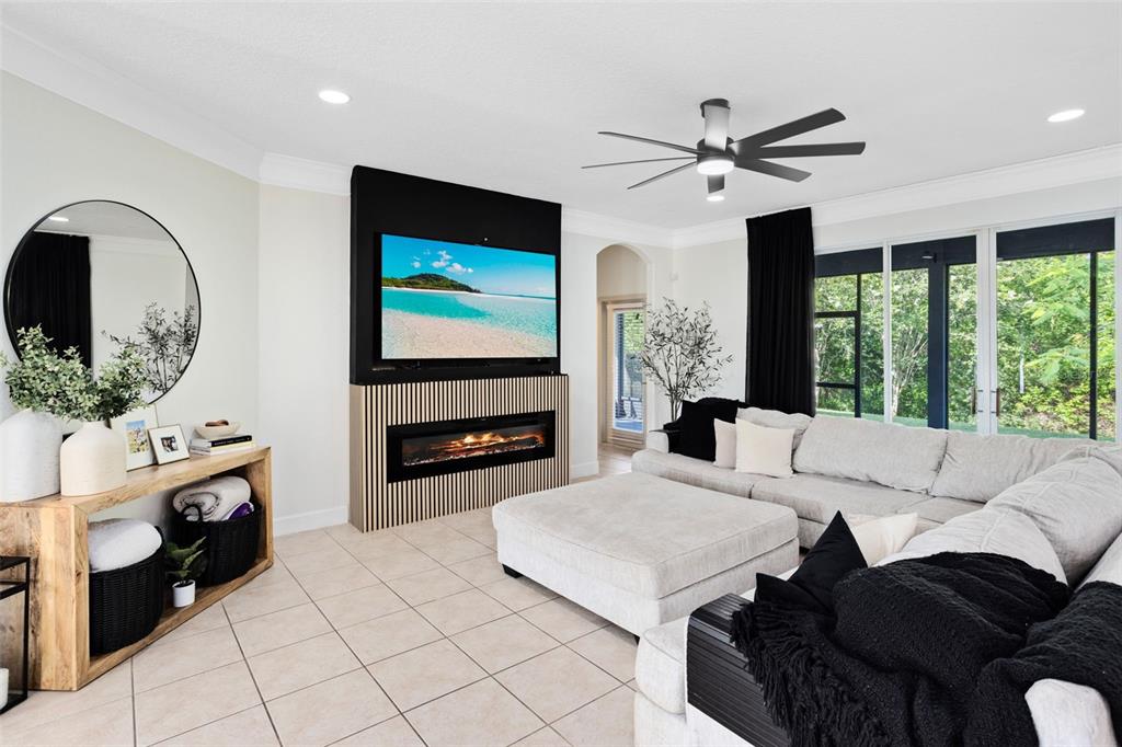 Orlando, Florida, 32820, United States, 6 Bedrooms Bedrooms, ,4 BathroomsBathrooms,Residential,For Sale,1896813