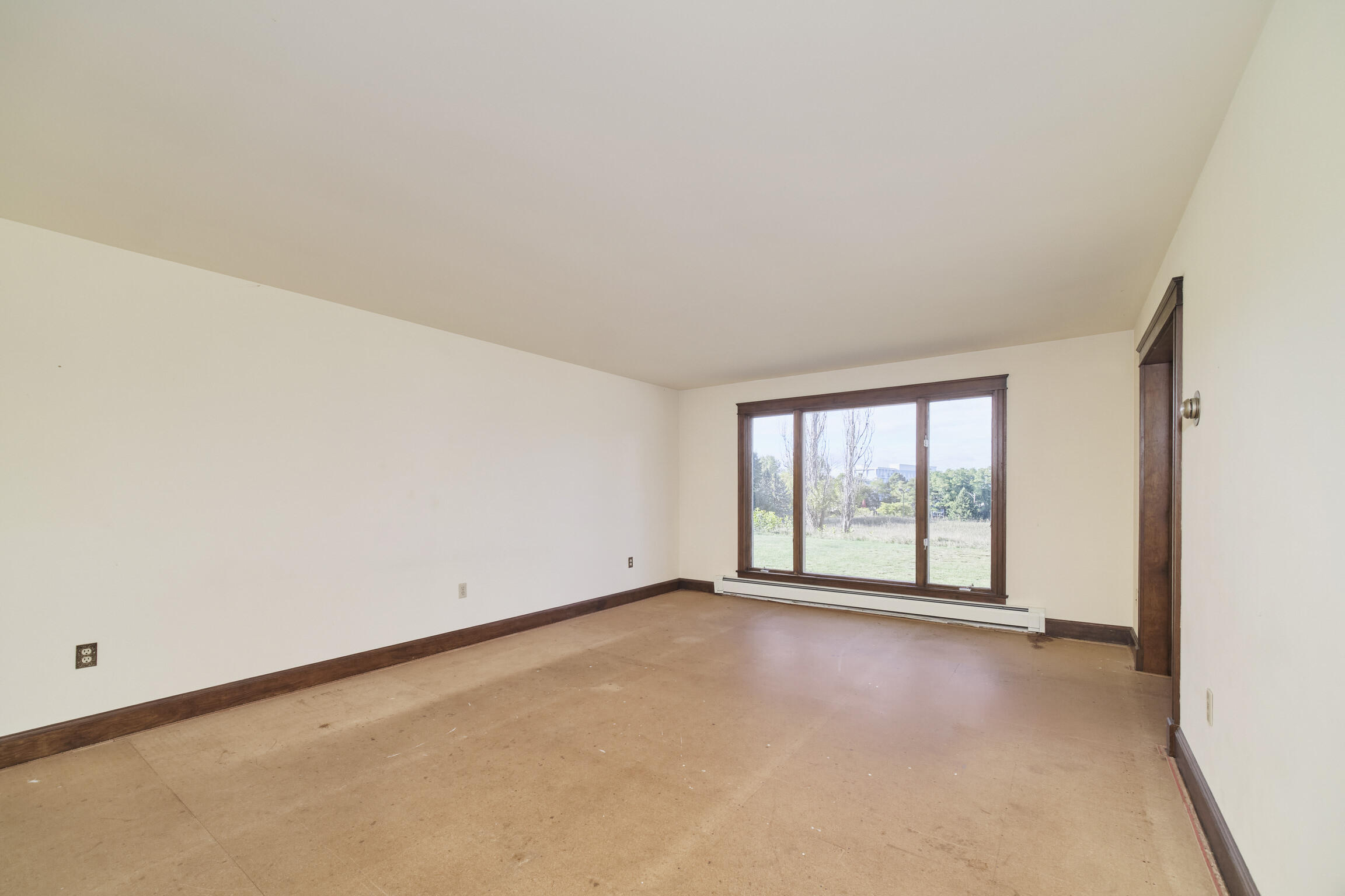 Manistee, Michigan, 49660, United States, 4 Bedrooms Bedrooms, ,3 BathroomsBathrooms,Residential,For Sale,1975705