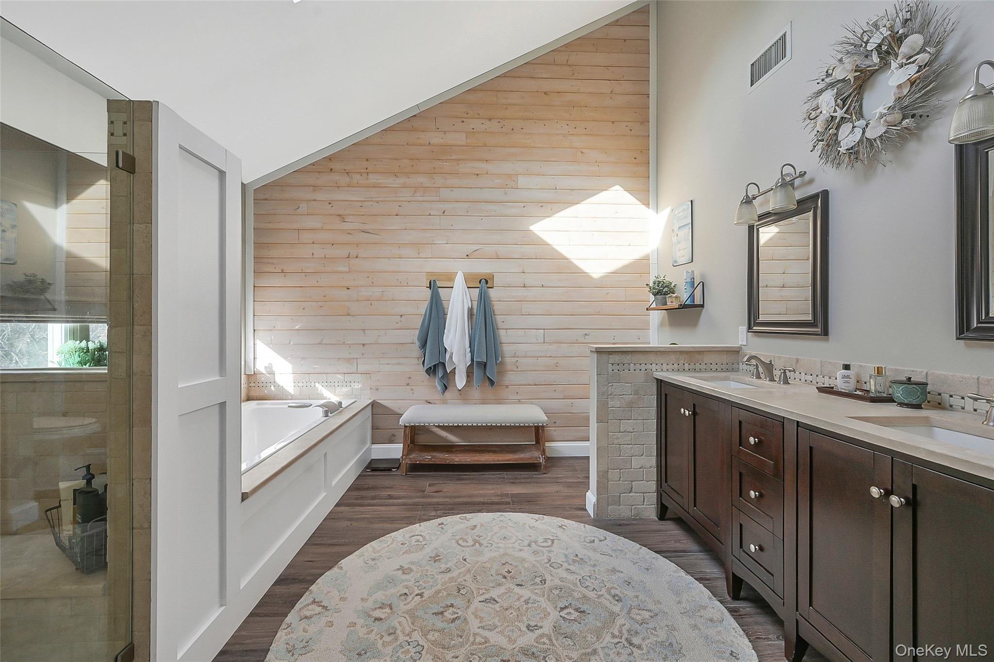 Wading River, New York, 11792, United States, 4 Bedrooms Bedrooms, ,3 BathroomsBathrooms,Residential,For Sale,2002958