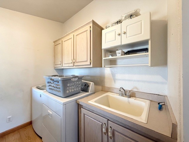 Patterson, California, 95363, United States, 3 Bedrooms Bedrooms, ,4 BathroomsBathrooms,Residential,For Sale,1983213