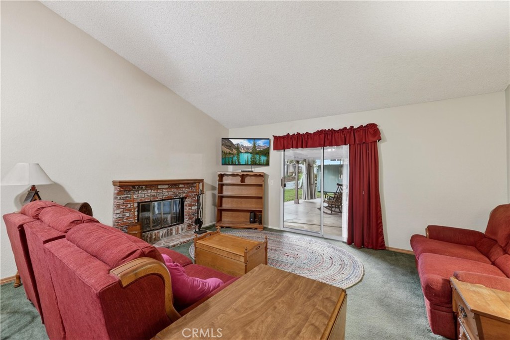 Corona, California, 92883, United States, 4 Bedrooms Bedrooms, ,2 BathroomsBathrooms,Residential,For Sale,2009090