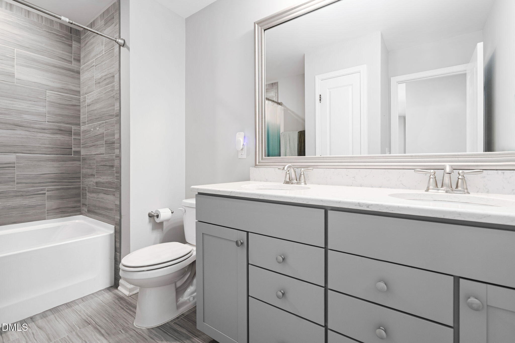 New Hill, North Carolina, 27562, United States, 5 Bedrooms Bedrooms, ,3 BathroomsBathrooms,Residential,For Sale,1988956