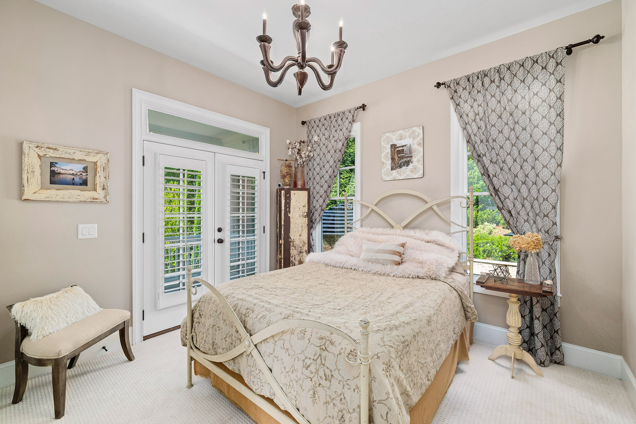  Set Within The Highly Sought-After Lake Haven At Crabapple Community - 物件實景