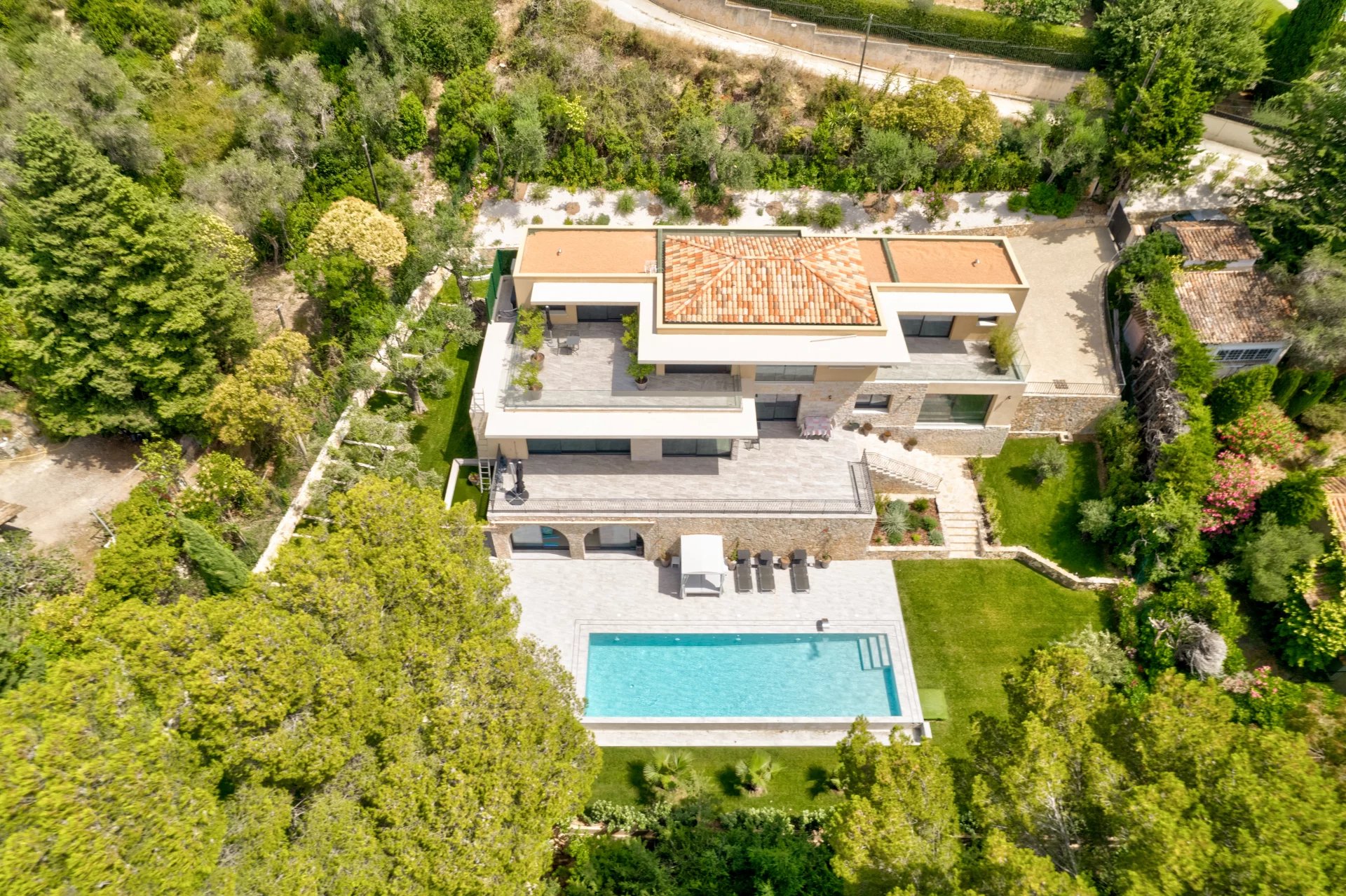 Mougins, Provence-Alpes-Côte d’Azur, 06250, FR, 6 Bedrooms Bedrooms, ,6 BathroomsBathrooms,Residential,For Sale,1954947