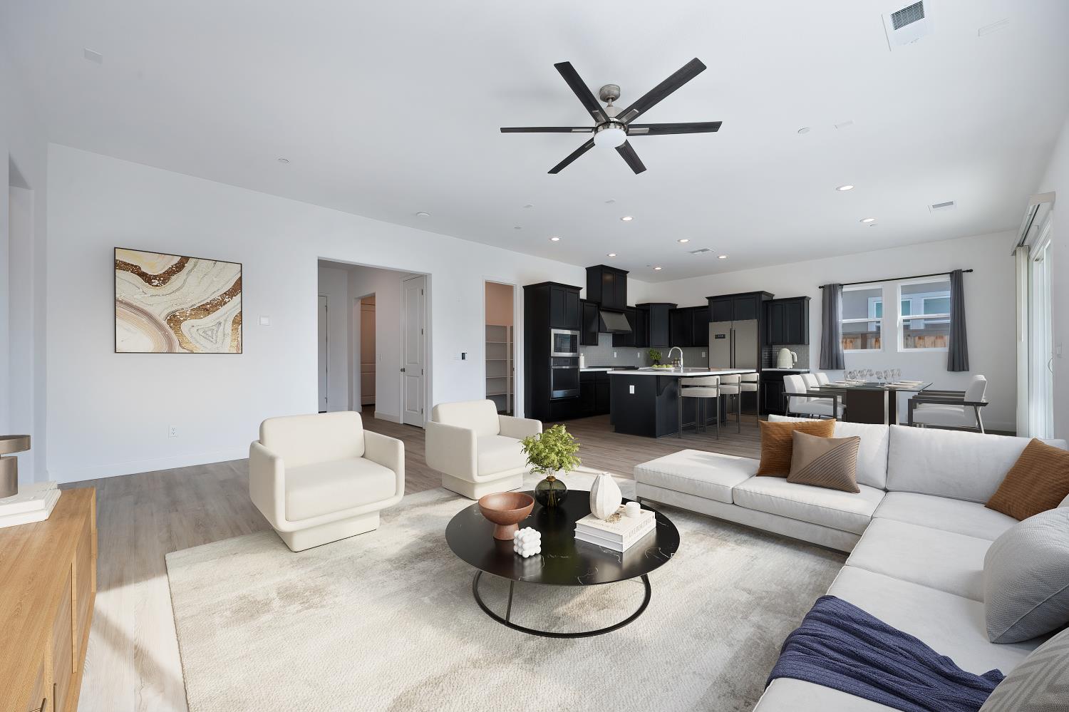 Roseville, California, 95747, United States, 4 Bedrooms Bedrooms, ,4 BathroomsBathrooms,Residential,For Sale,1992933