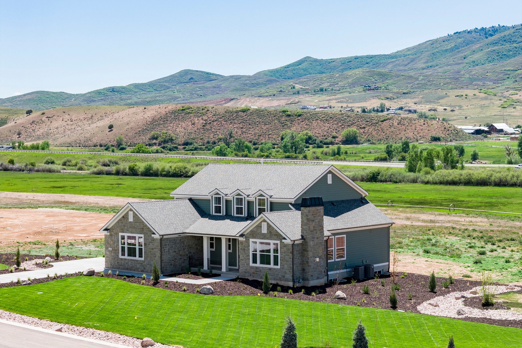  New Construction in Countryside Estates - 物件實景