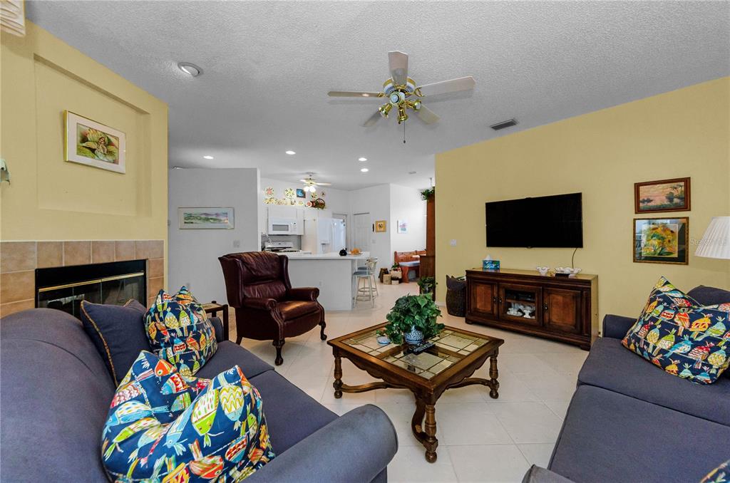 Dunedin, Florida, 34698, United States, 4 Bedrooms Bedrooms, ,2 BathroomsBathrooms,Residential,For Sale,1848616